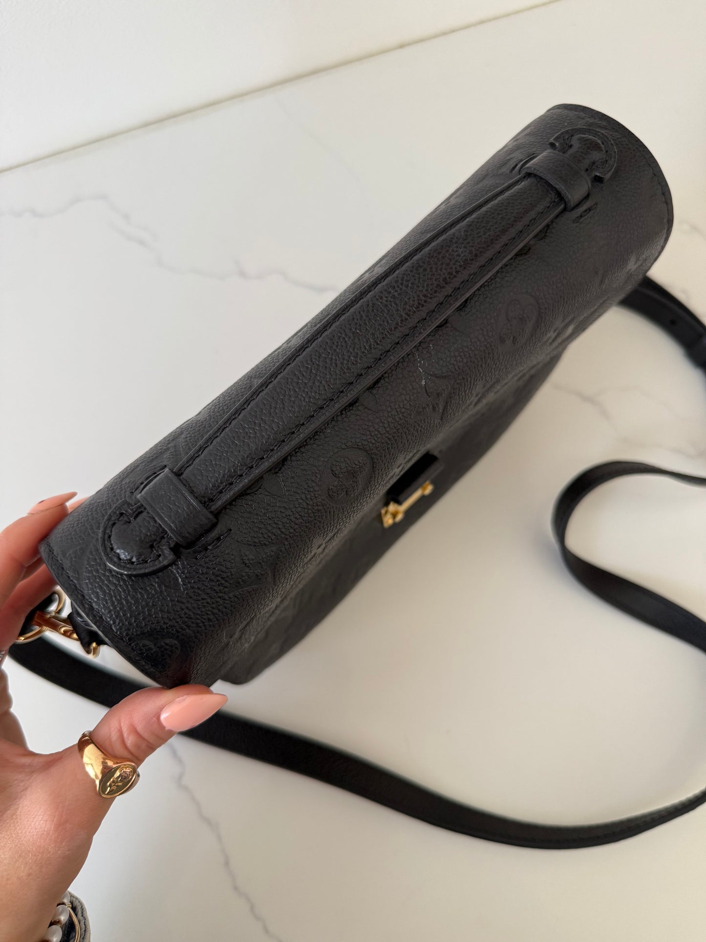 Louis Vuitton Pochette Metis Empreinte