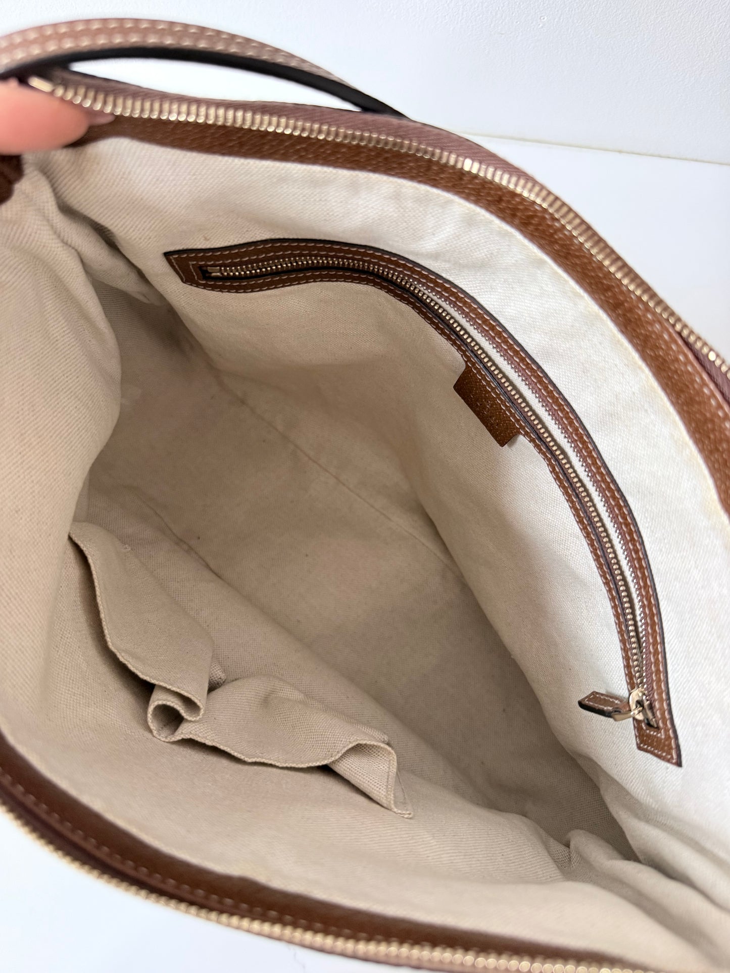 Gucci B Hobo Shoulder Bag