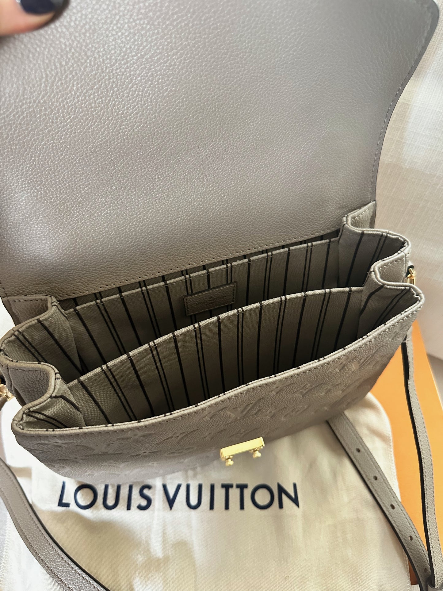 Louis Vuitton Pochette Metis Turtle Dove