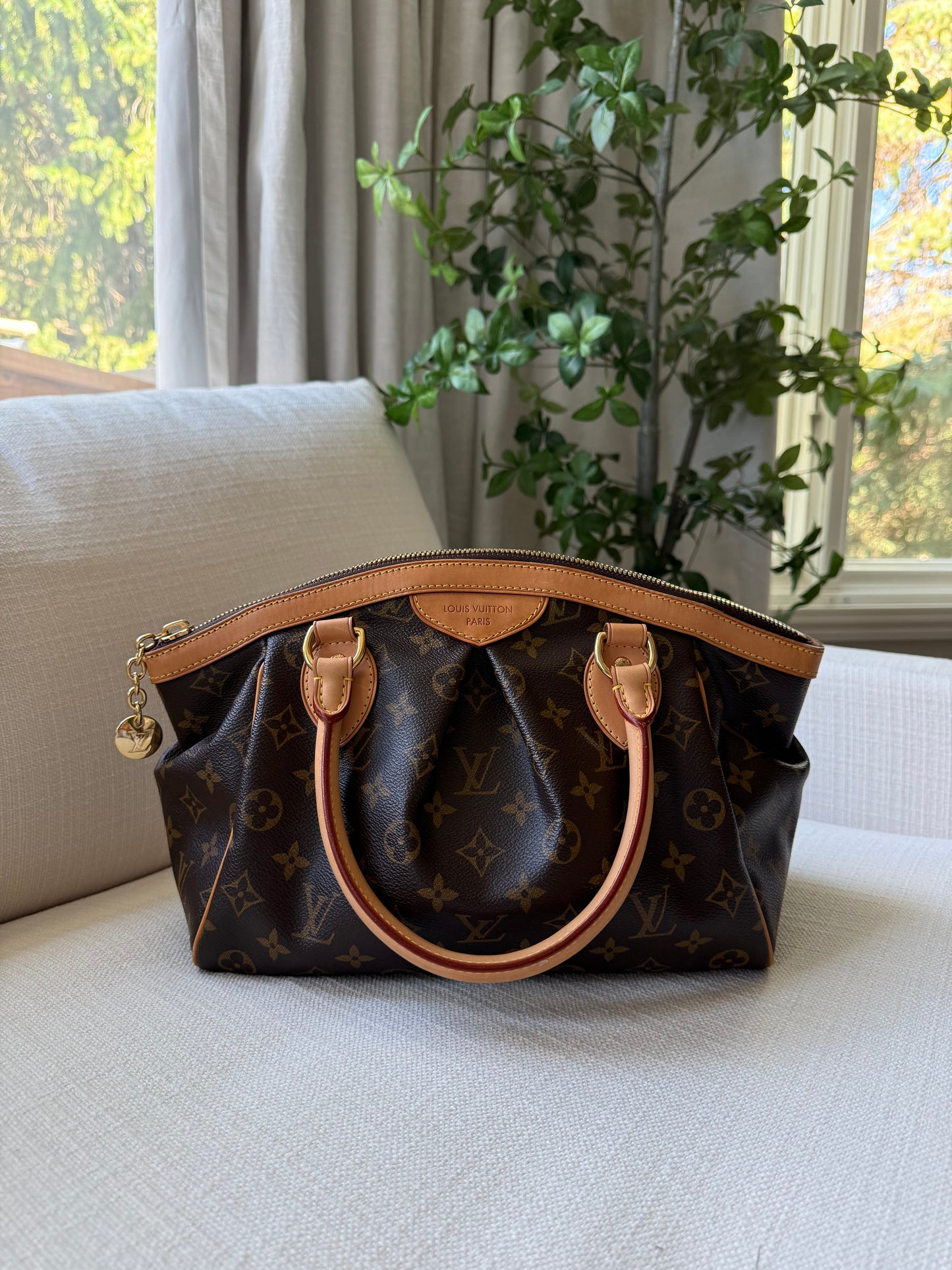 Tivoli Handbag Monogram
Canvas PM