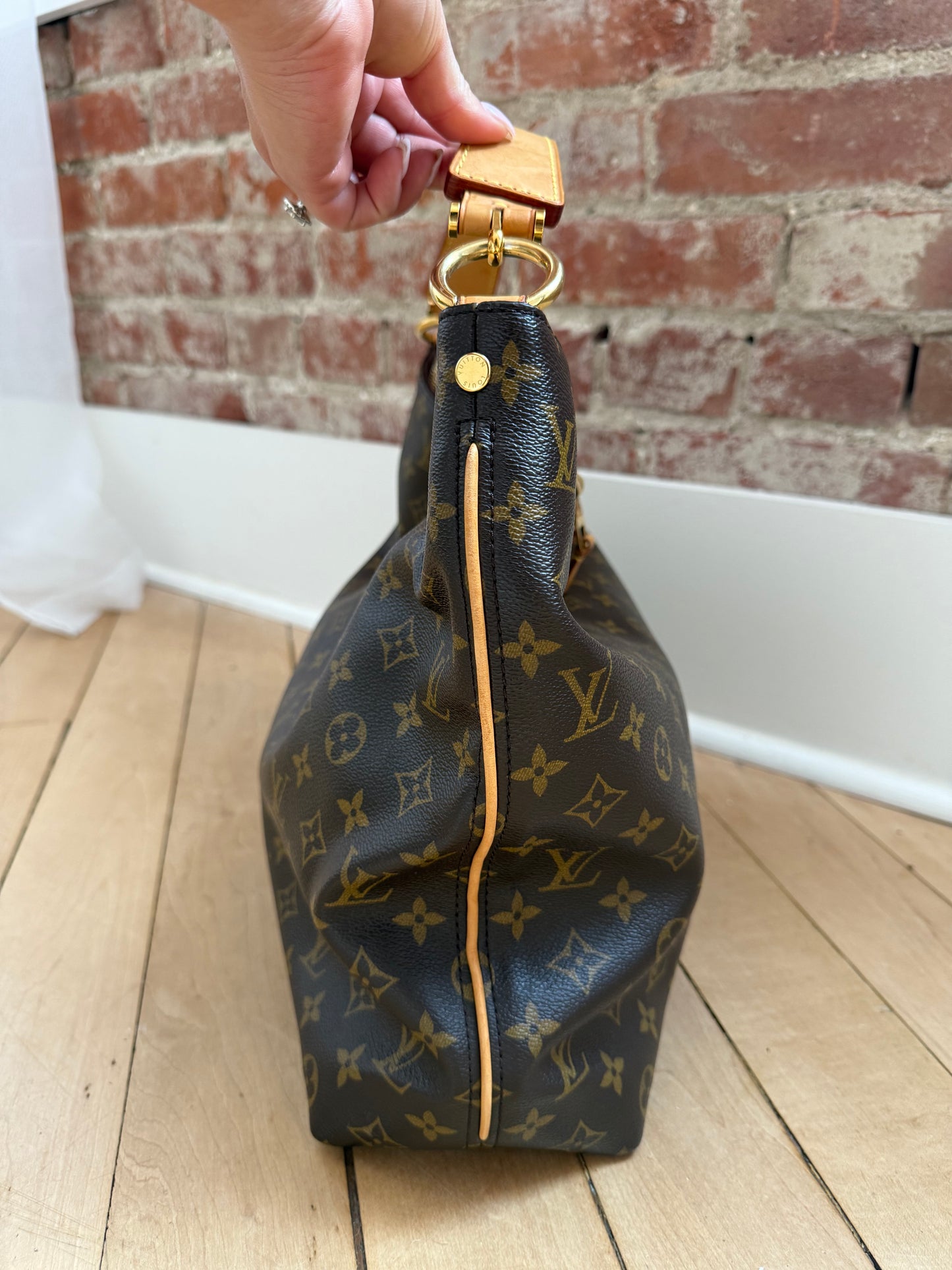 Louis Vuitton Monogram Sully MM