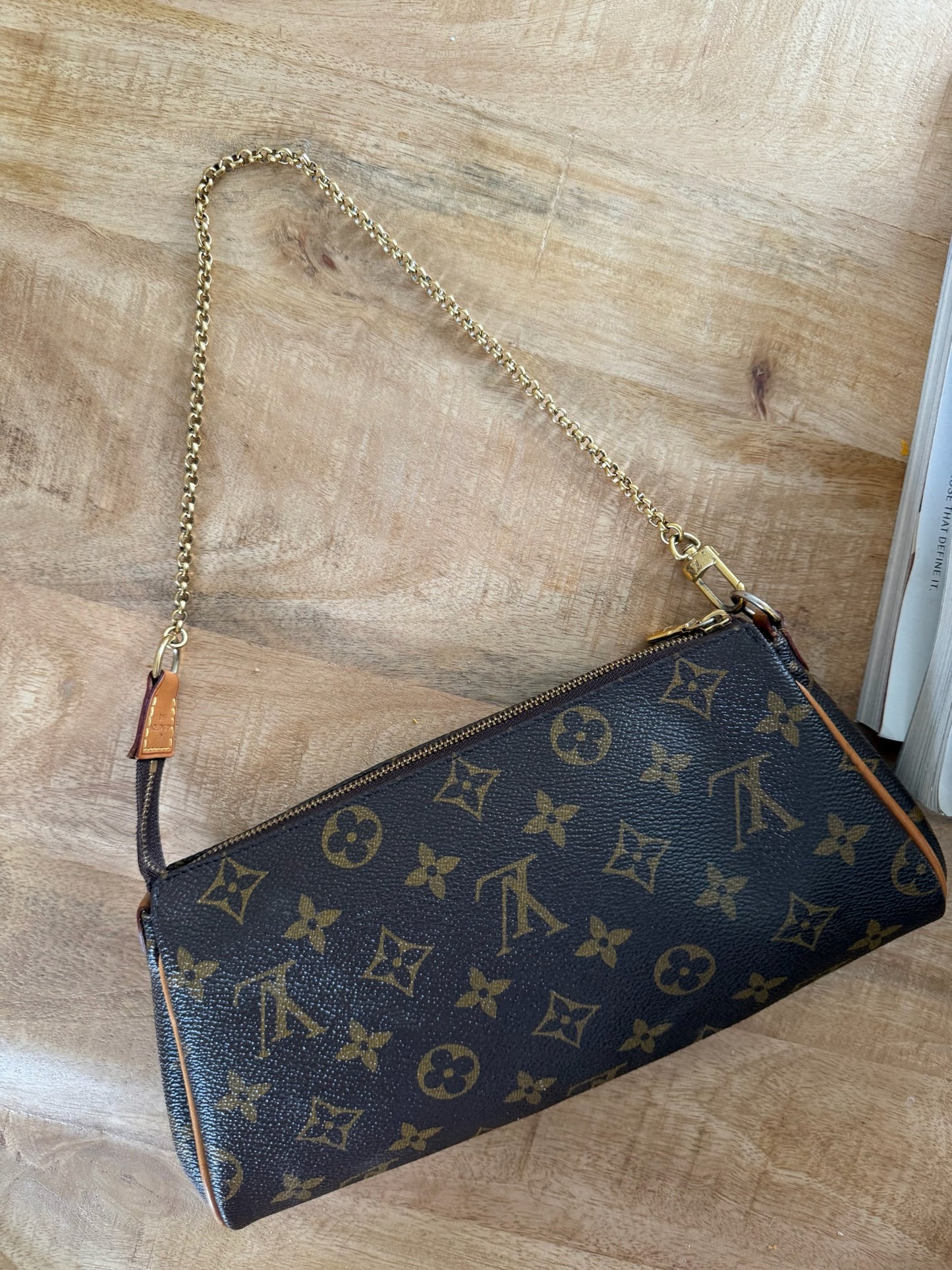 Louis Vuitton Eva clutch bag