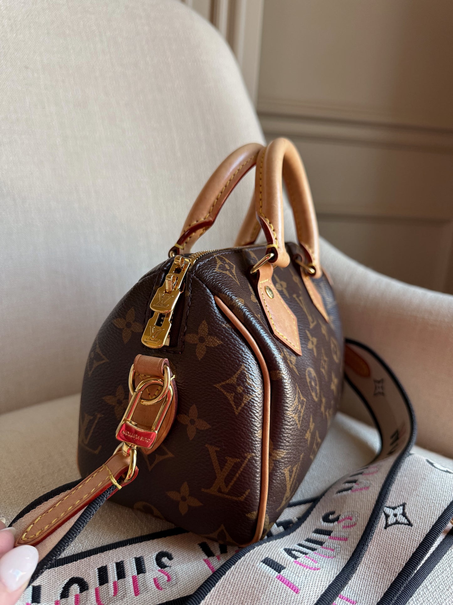 Louis Vuitton Speedy Bandouliere 20