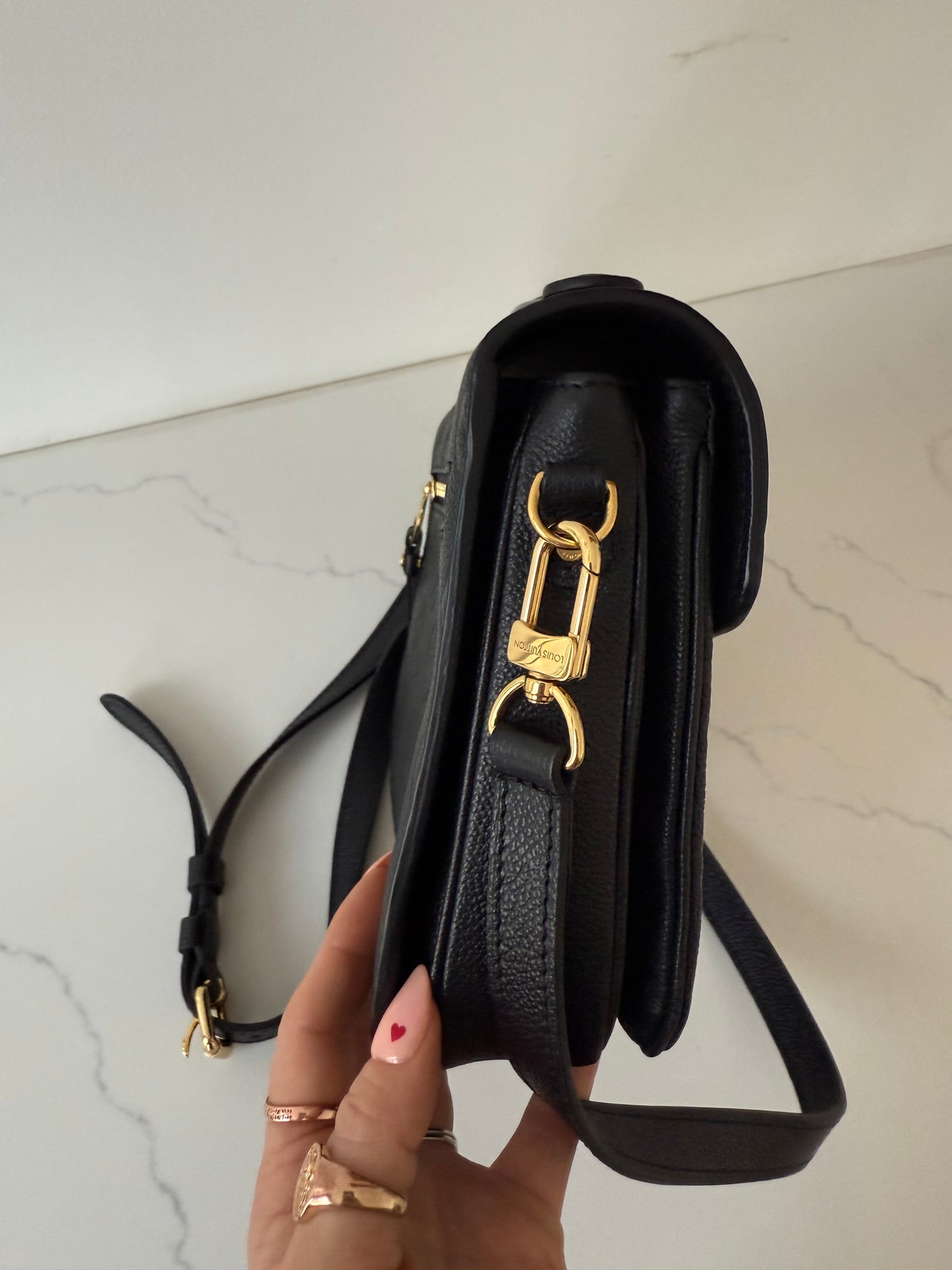 Louis Vuitton Pochette Metis Empreinte