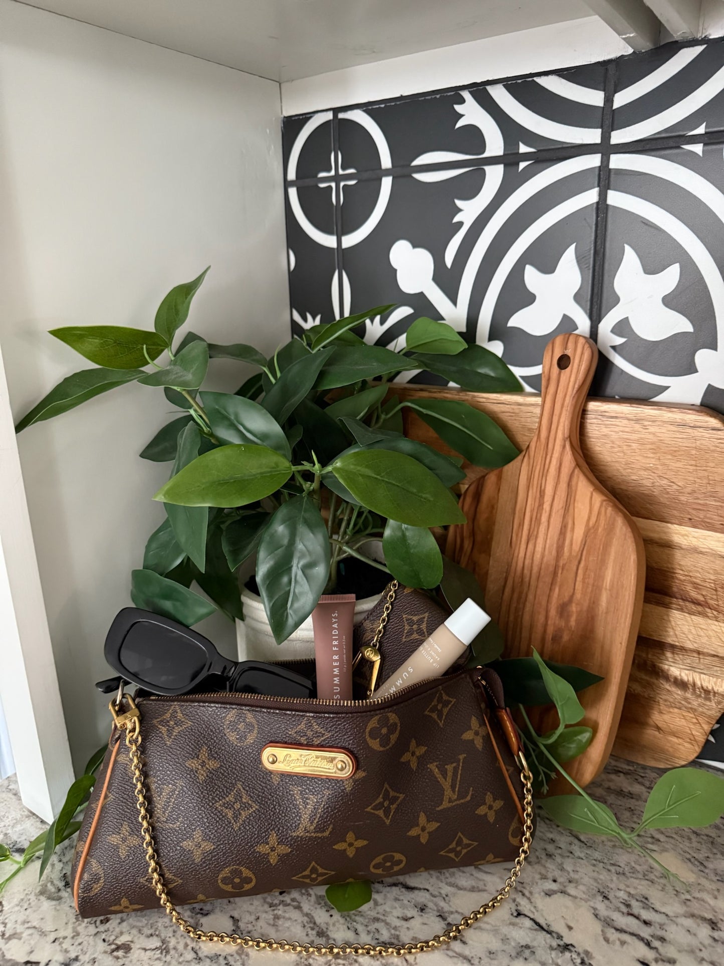 Louis Vuitton Eva clutch bag