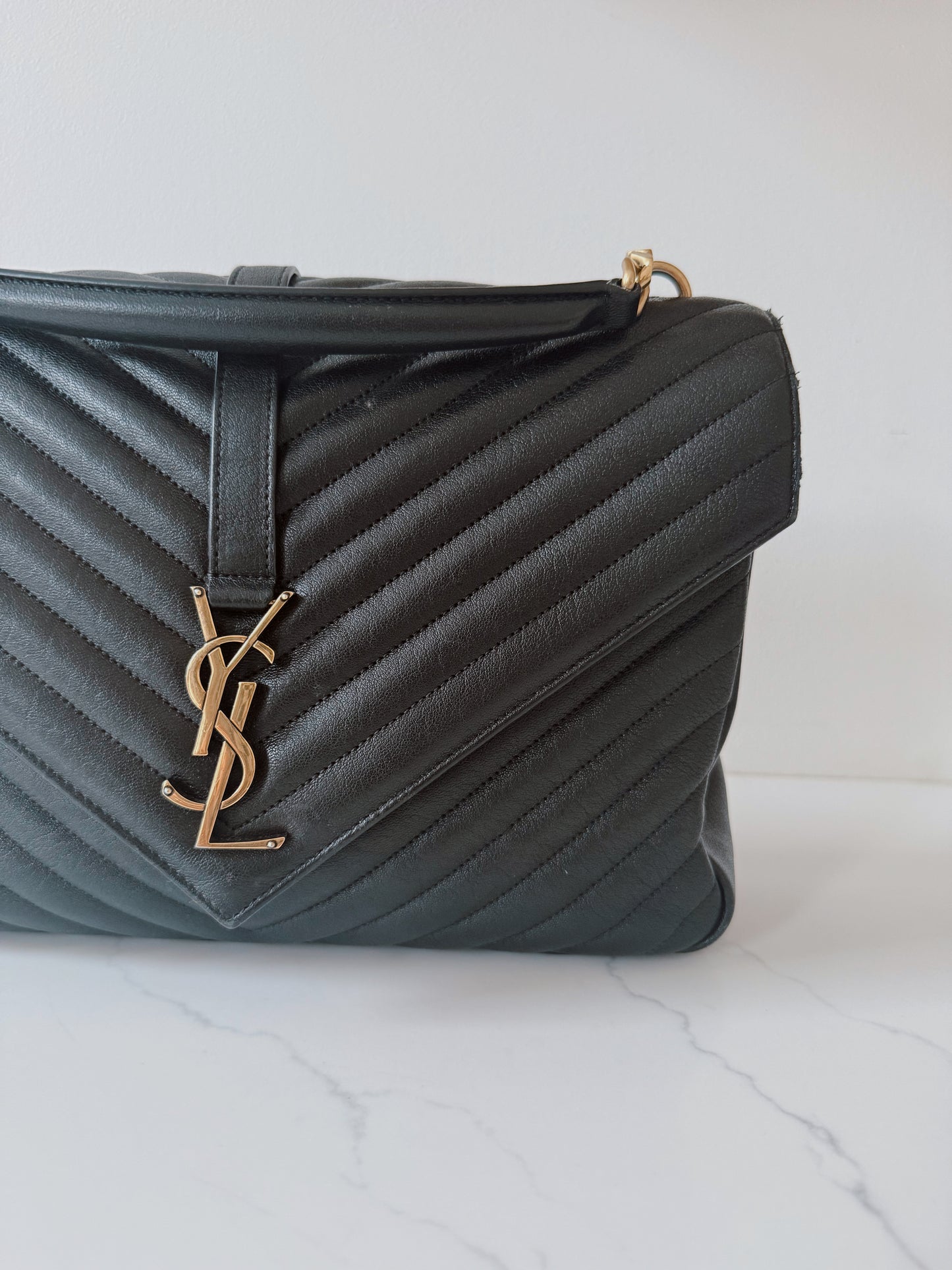 YSL Classic Monogram College Bag
Matelasse Chevron Leather
Large