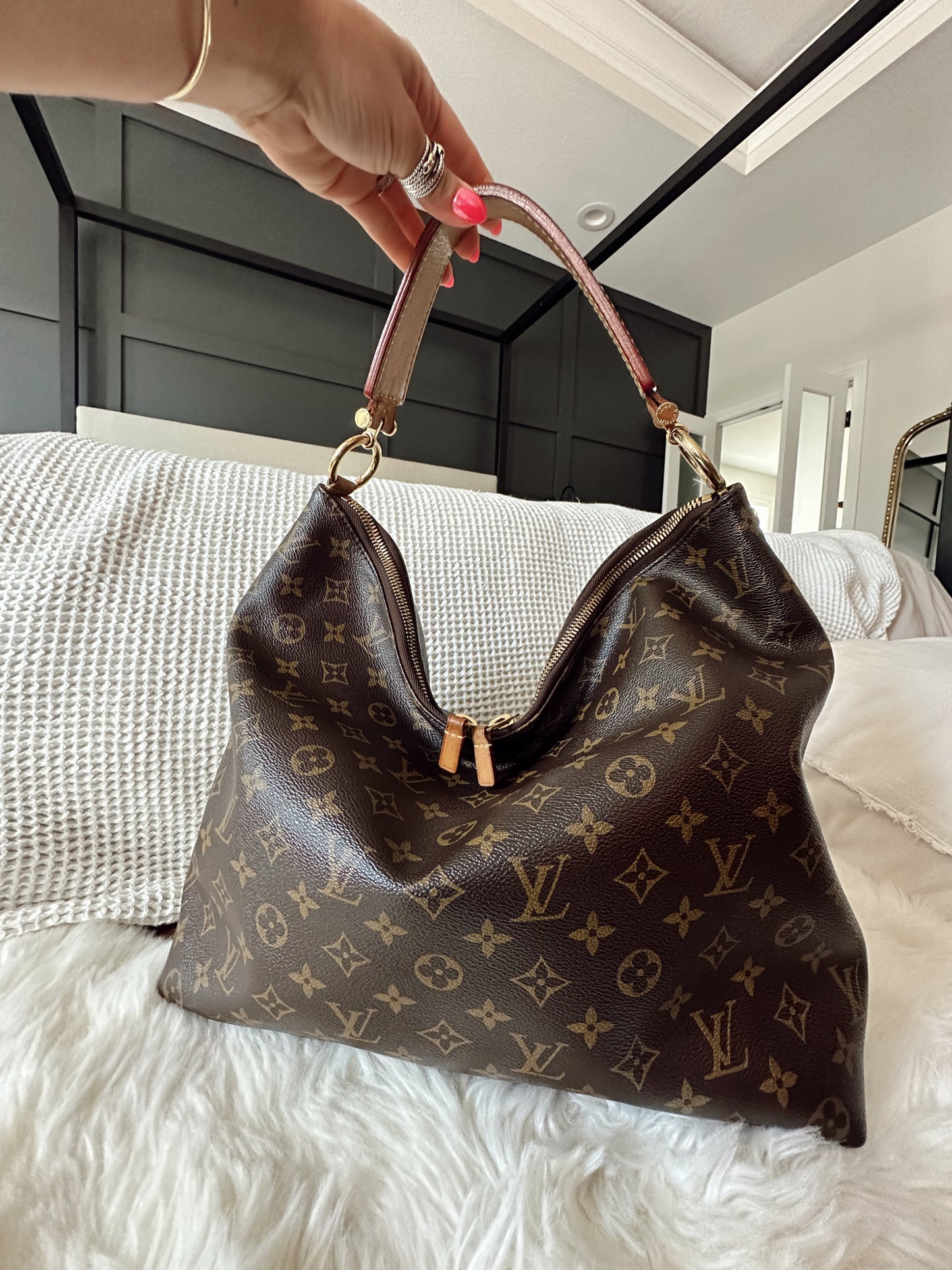 Louis Vuitton Sully MM Monogram