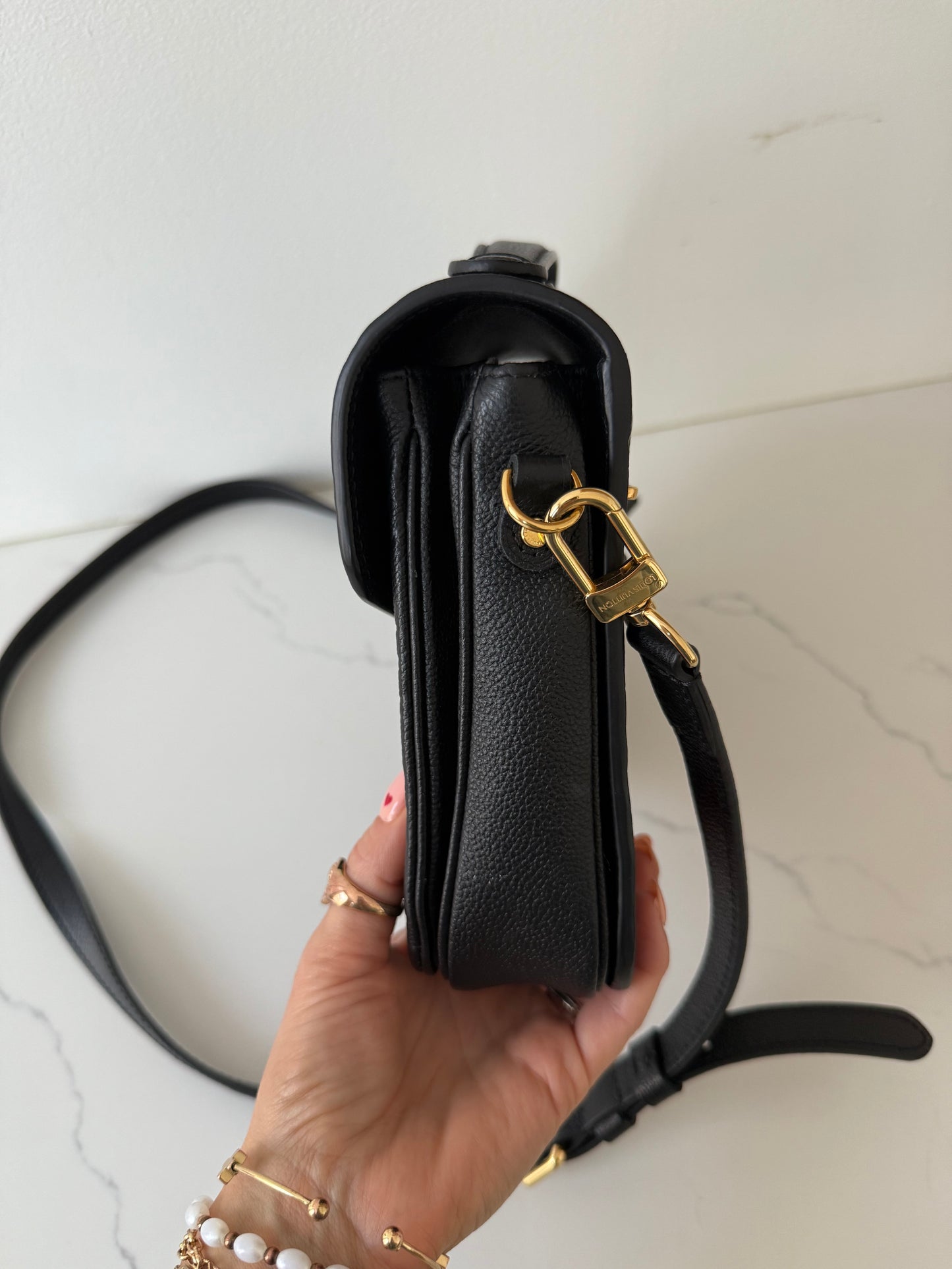 Louis Vuitton Pochette Metis Empreinte