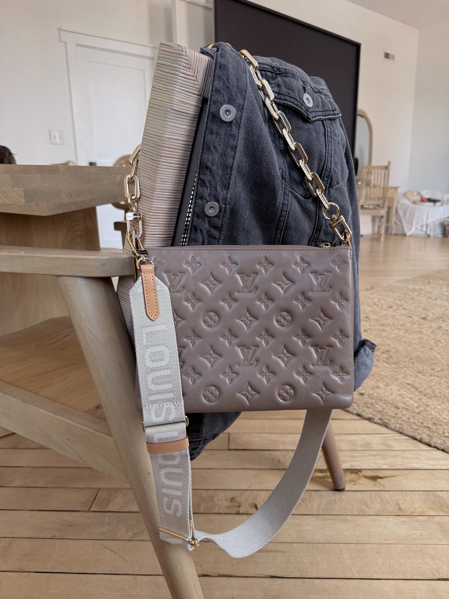 Louis Vuitton Coussin MM Taupe