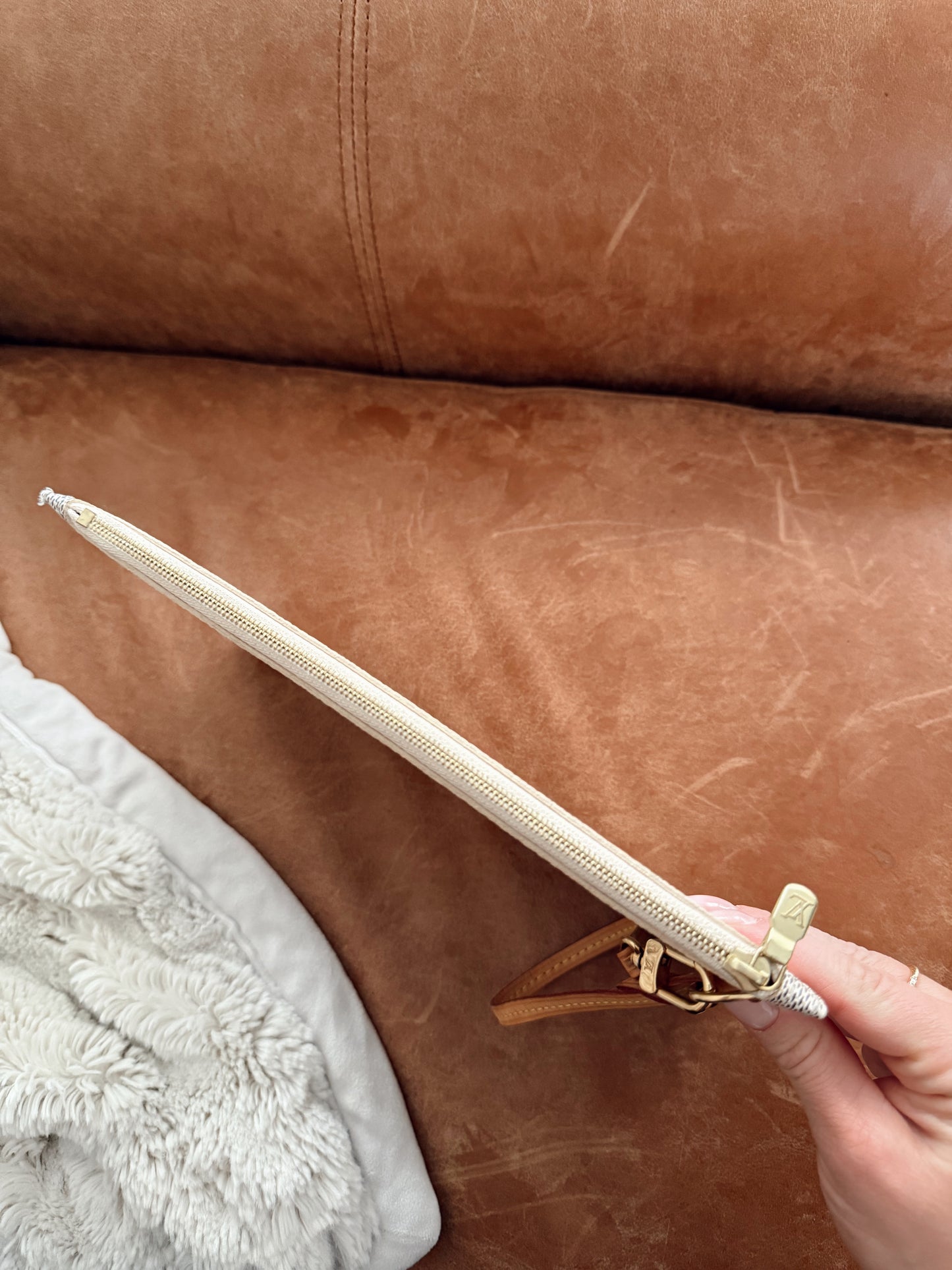 Louis Vuitton Neverfull Wristlet