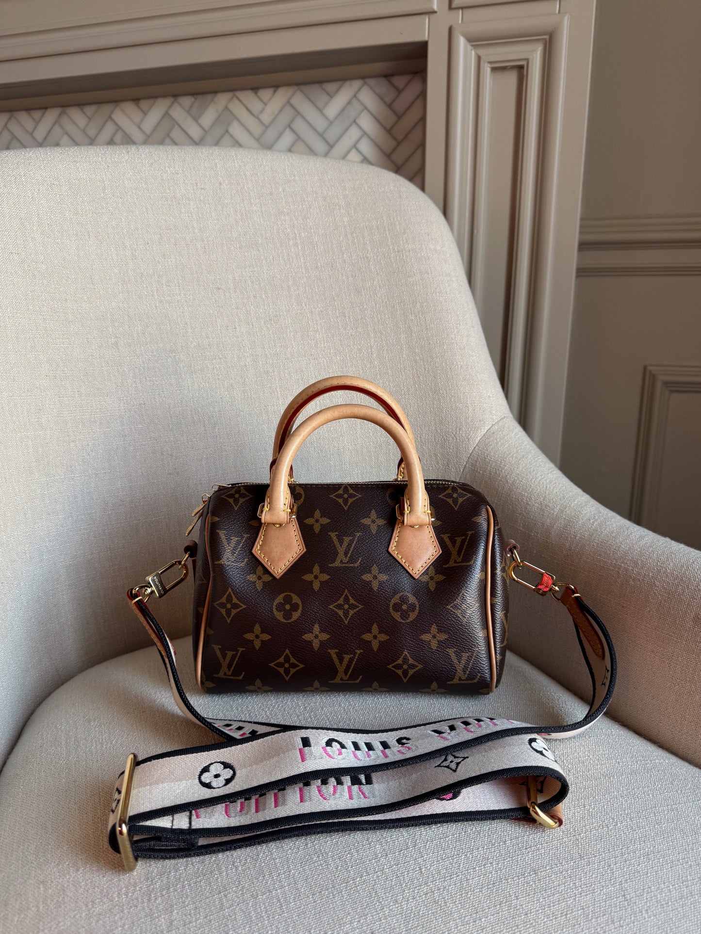 Louis Vuitton Speedy Bandouliere 20