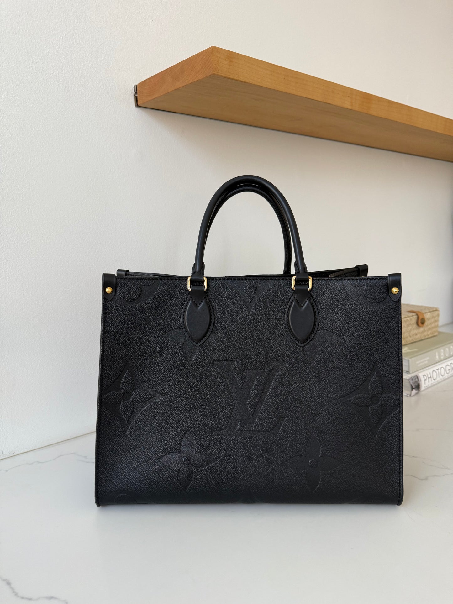 Louis Vuitton On The Go Tote MM Emp