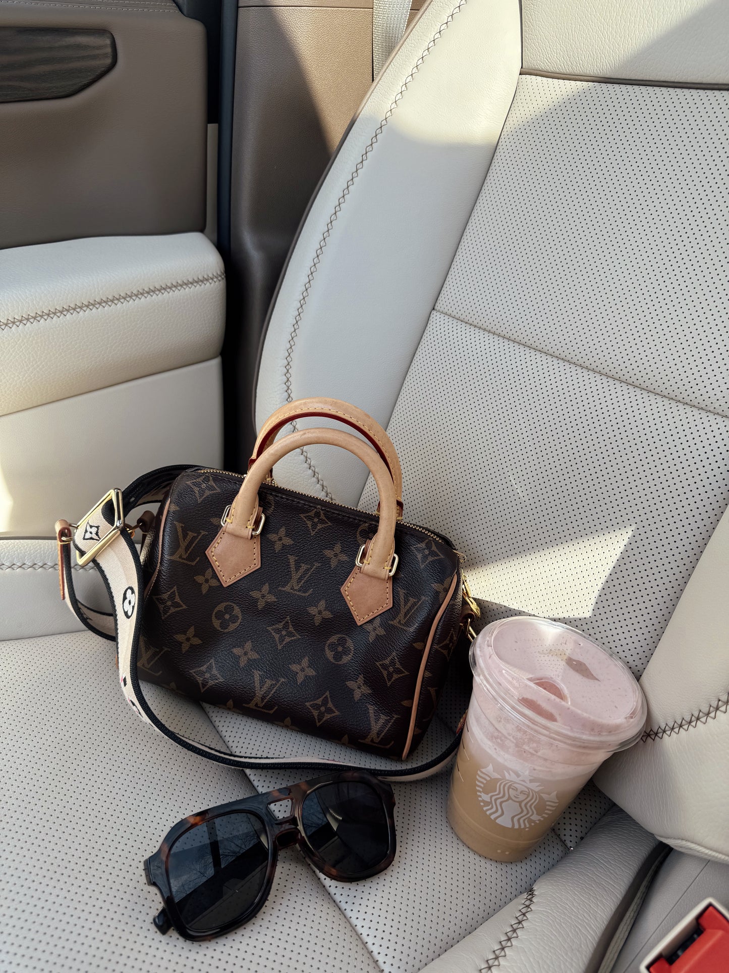 Louis Vuitton Speedy Bandouliere 20