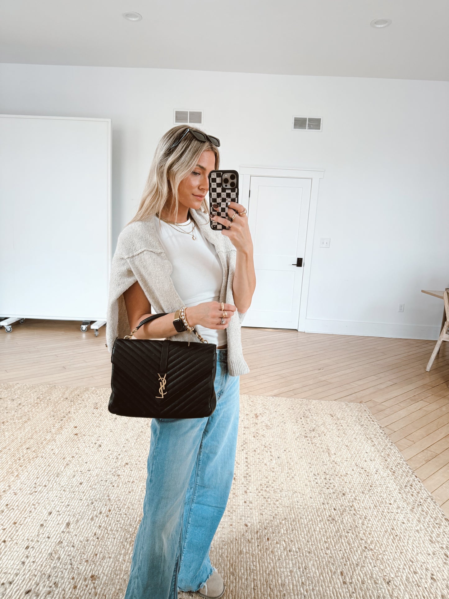 YSL Classic Monogram College Bag
Matelasse Chevron Leather
Large