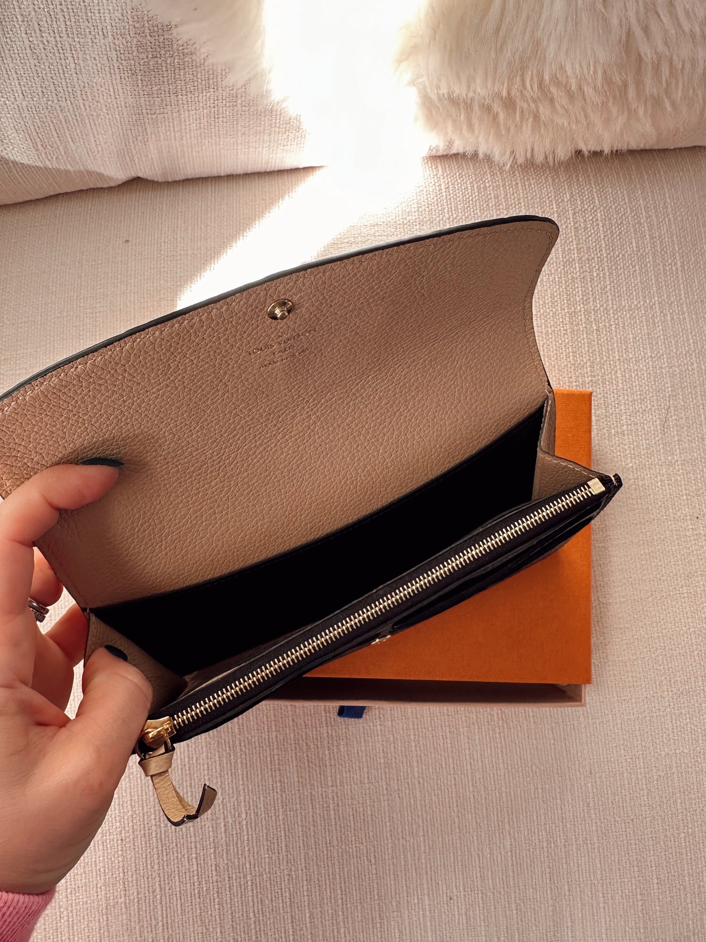 Louis Vuitton Emilie Wallet Black
