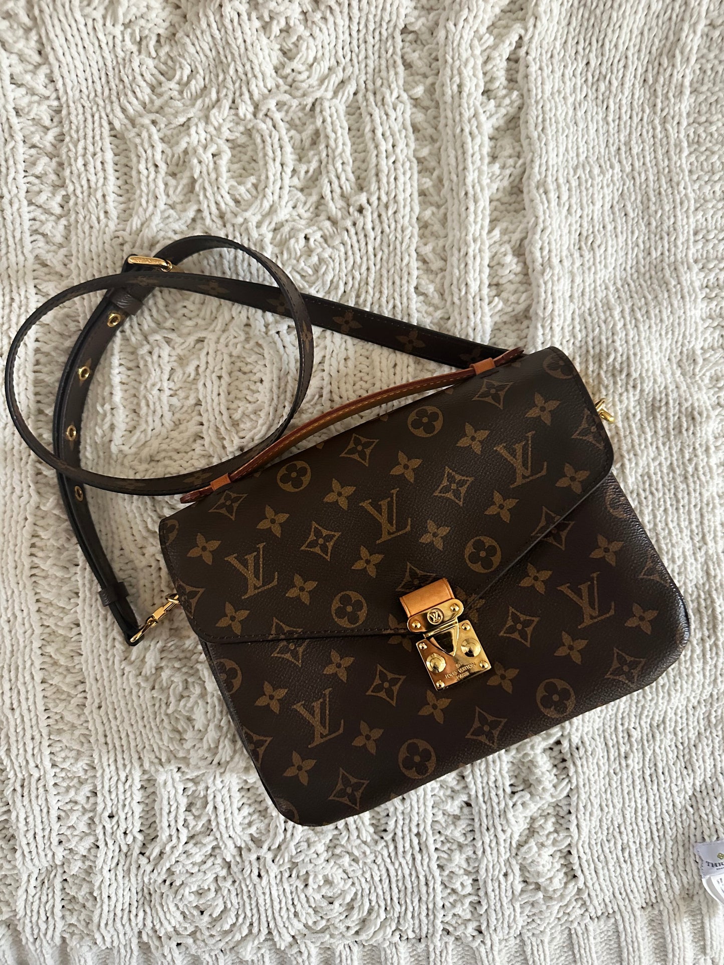 Louis Vuitton Pochette Metis Monogram