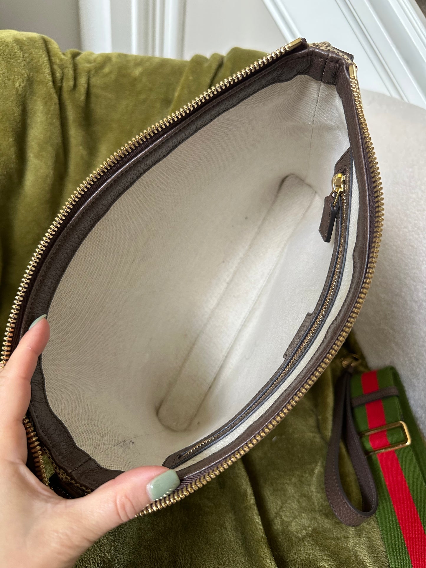 Gucci Jumbo Messenger Bag