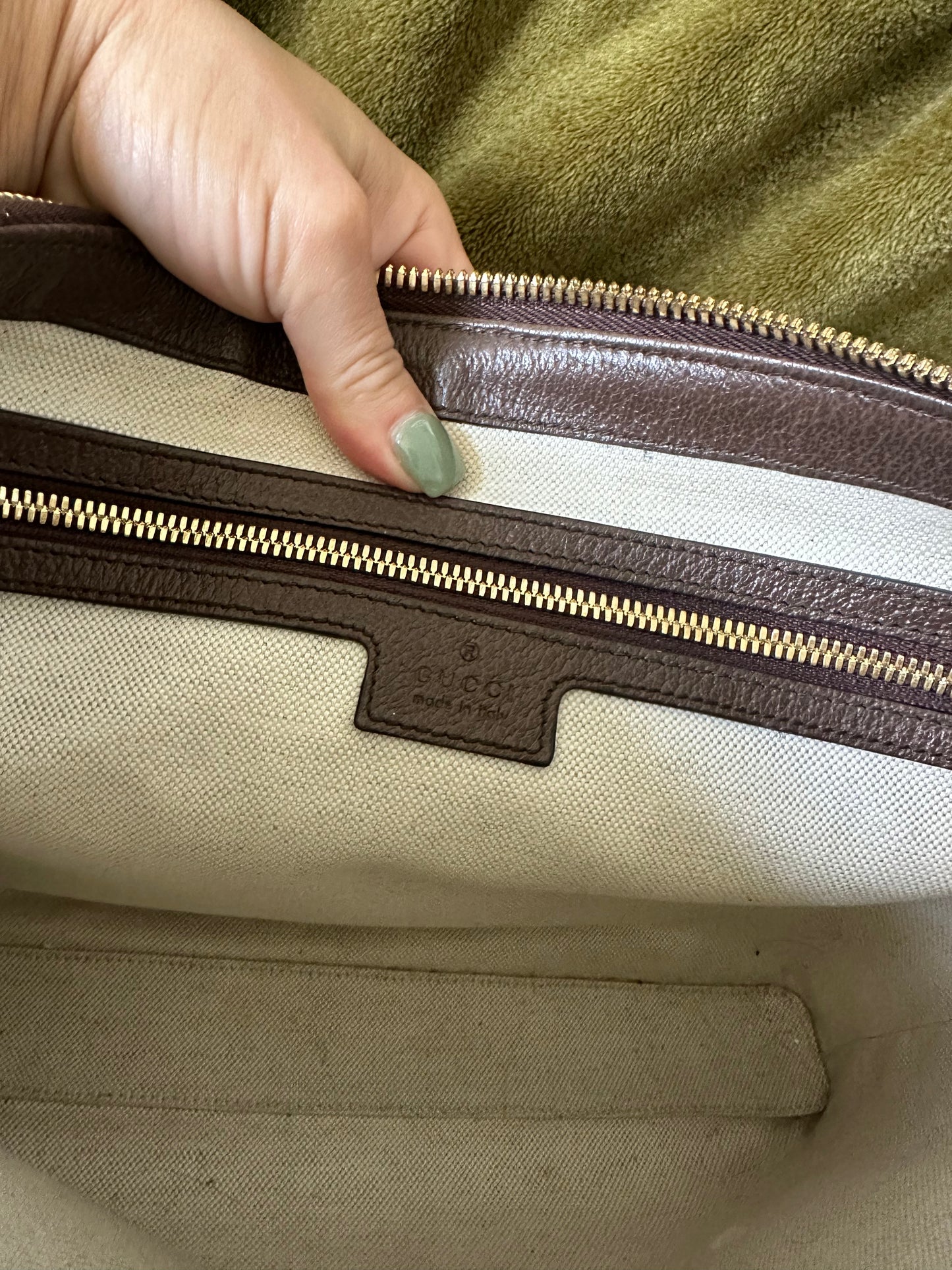 Gucci Jumbo Messenger Bag