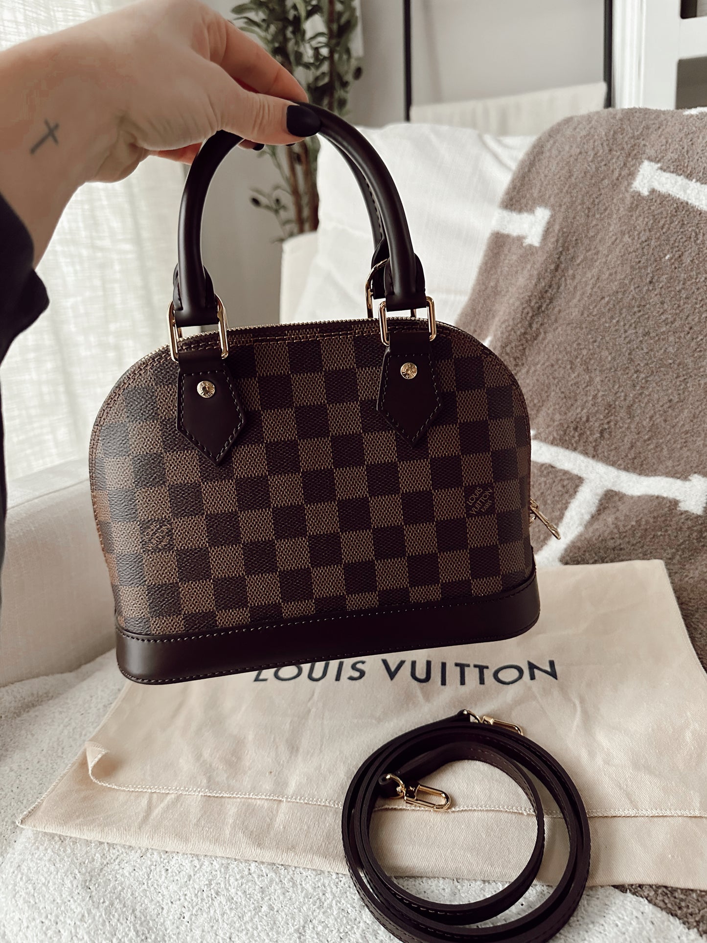 Louis Vuitton Alma BB Damier Ebene