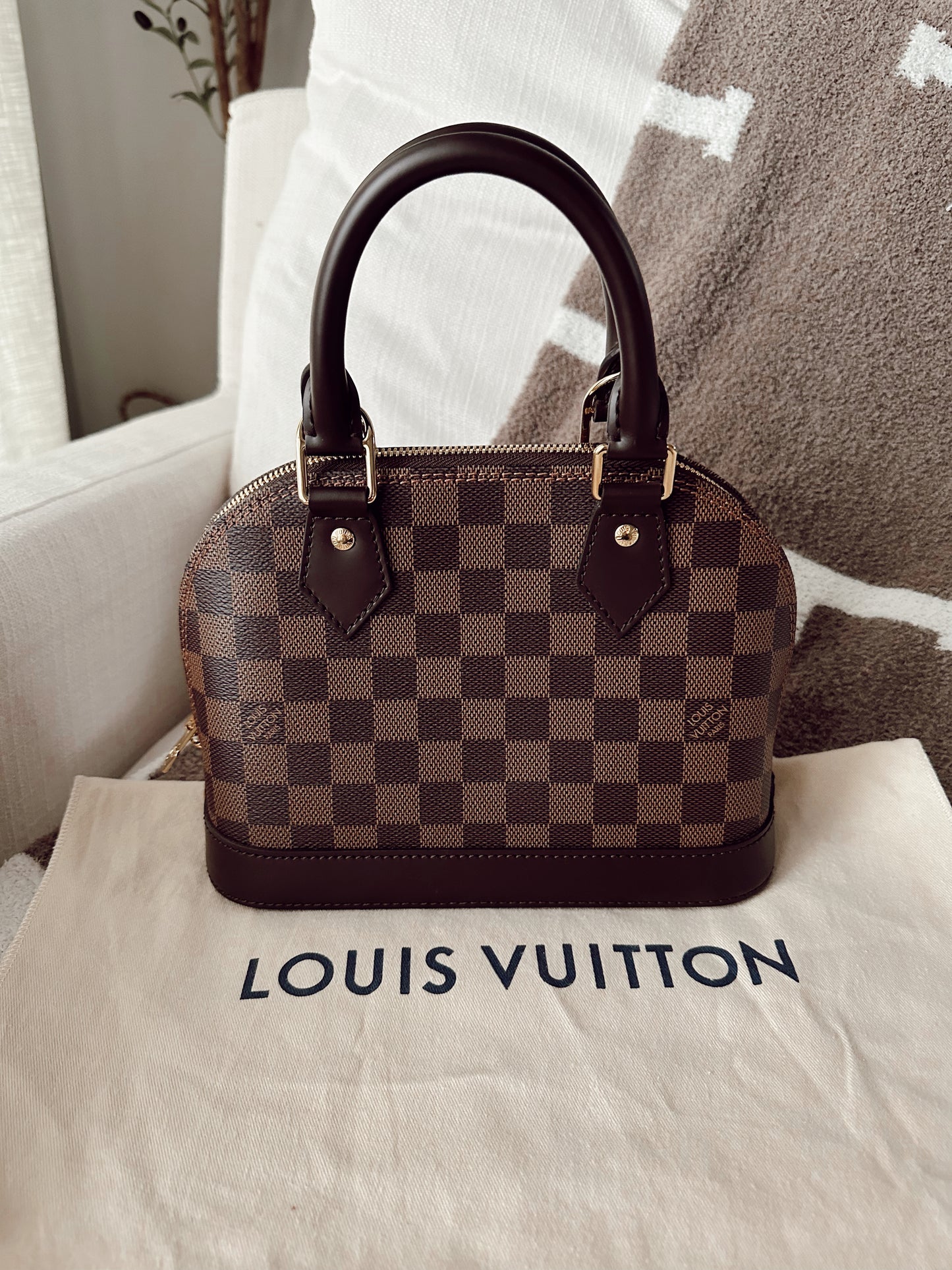 Louis Vuitton Alma BB Damier Ebene