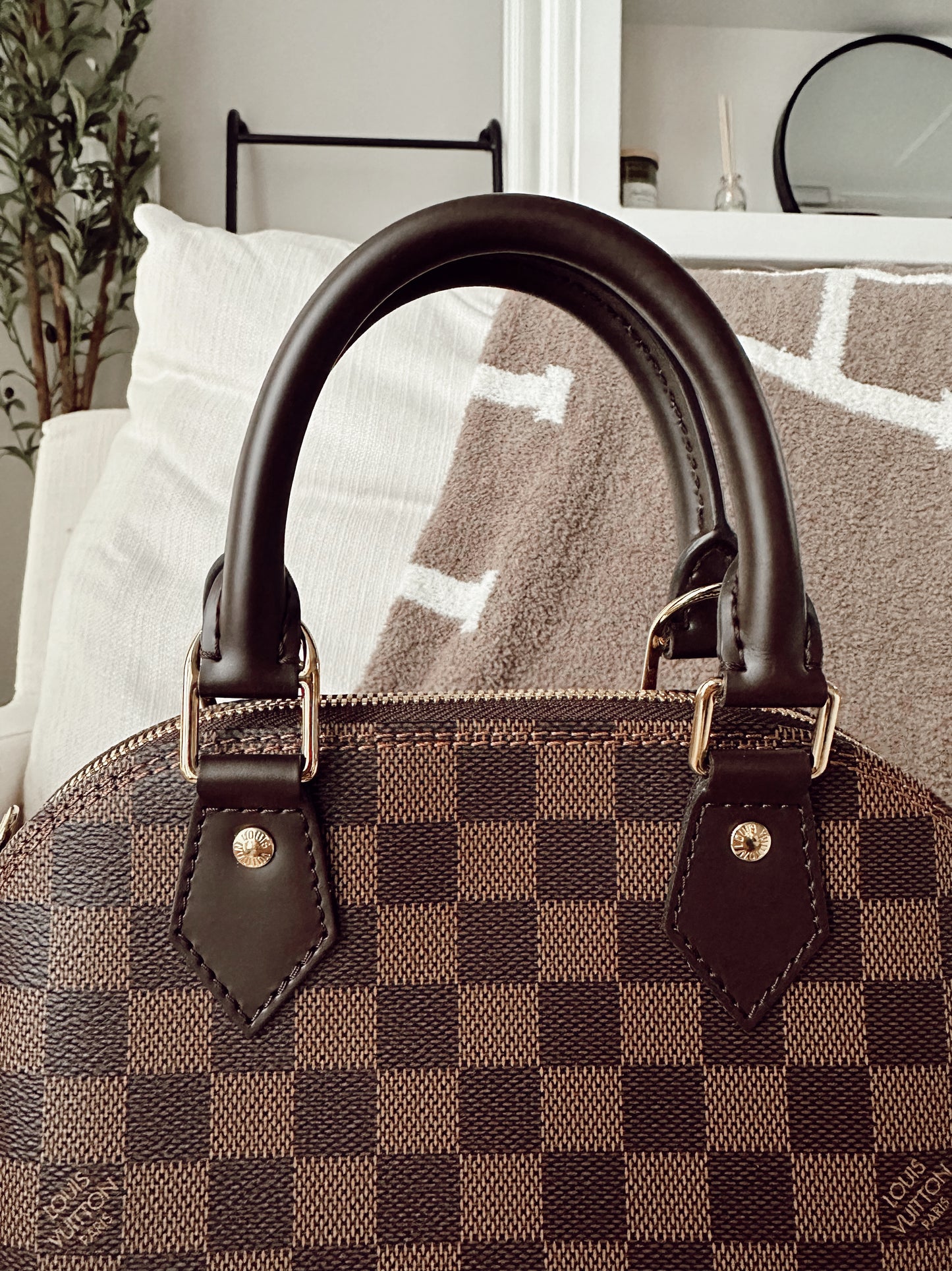 Louis Vuitton Alma BB Damier Ebene