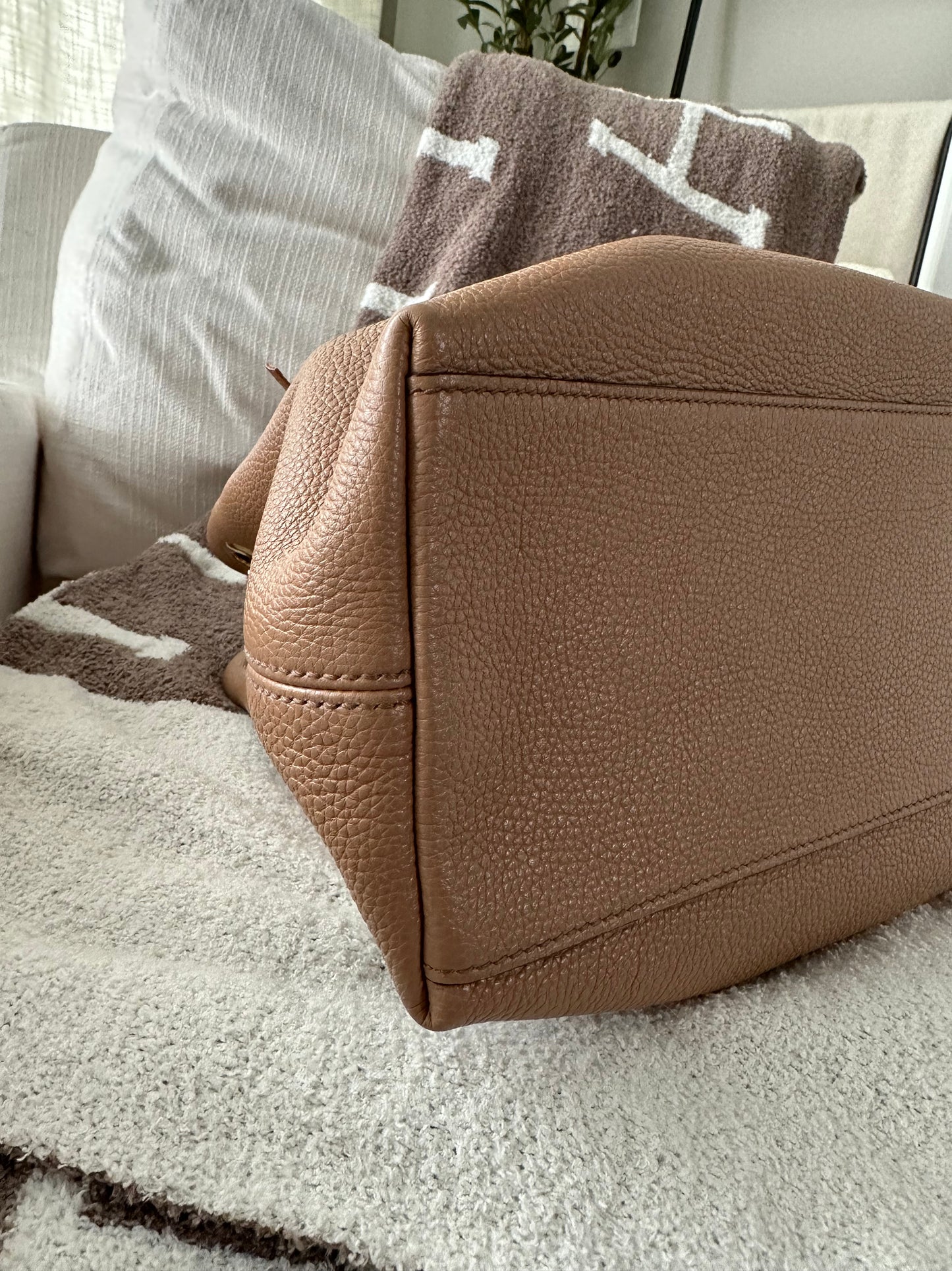 Gucci Soho Chain Strap Tote