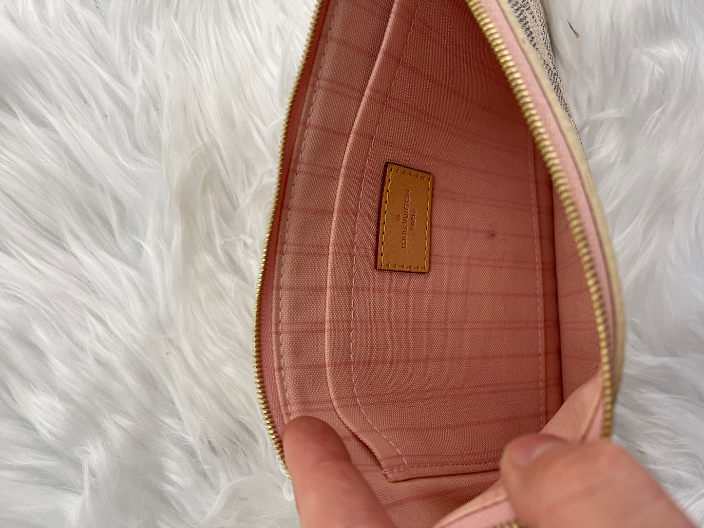 Louis Vuitton Neverfull Wristlet Damier Azur Ballerine