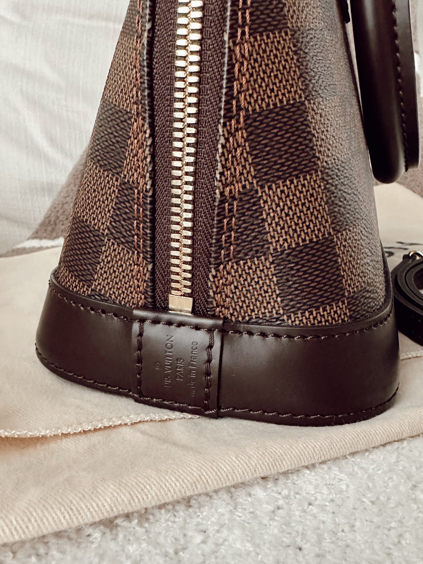 Louis Vuitton Alma BB Damier Ebene