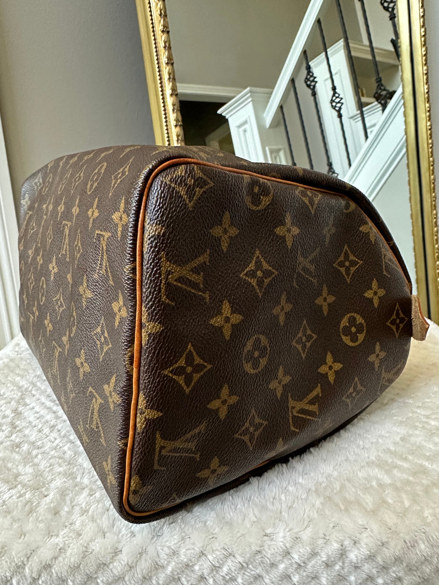 Louis Vuitton Speedy 30
