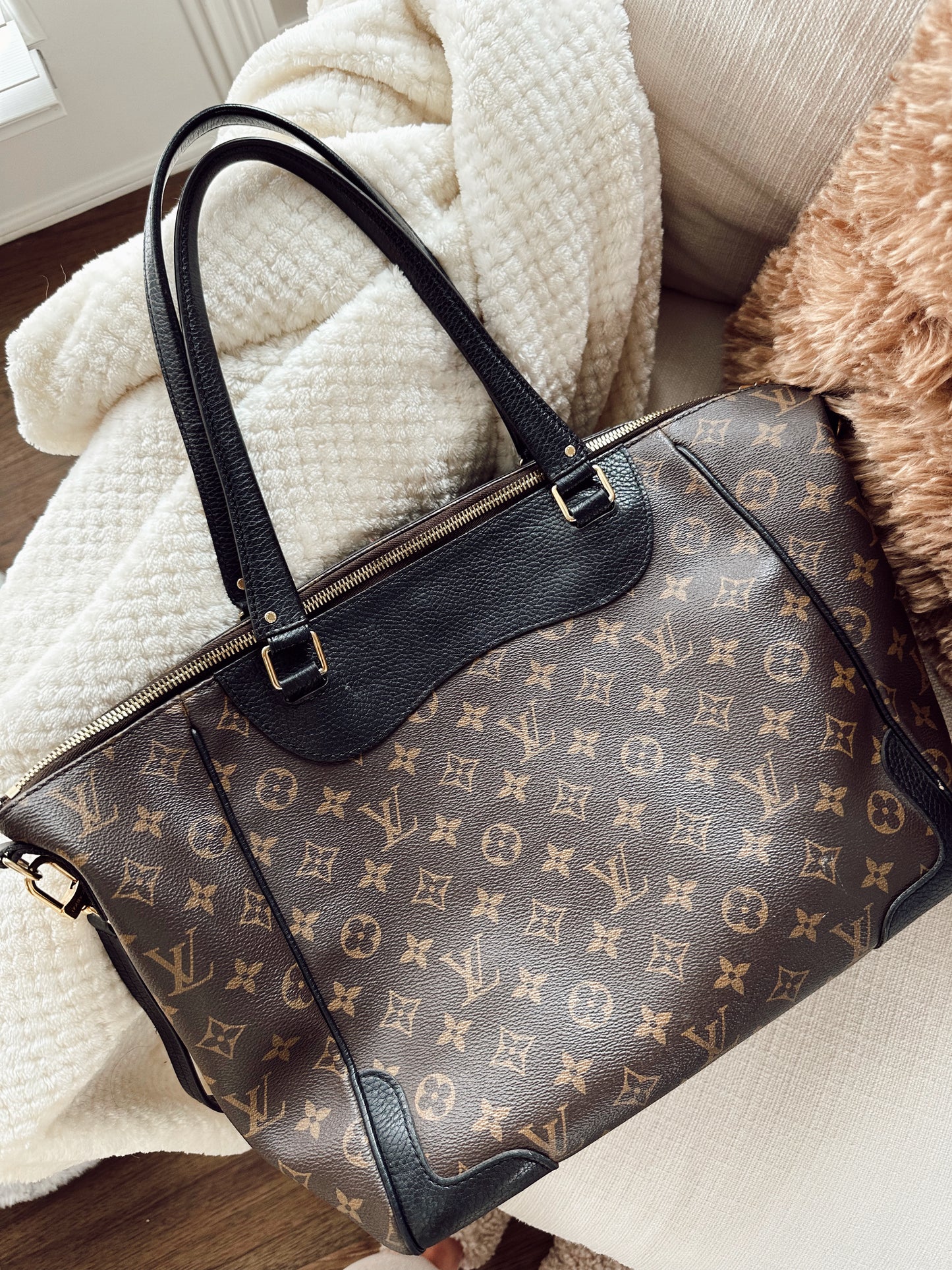 Louis Vuitton Estrela NM Black