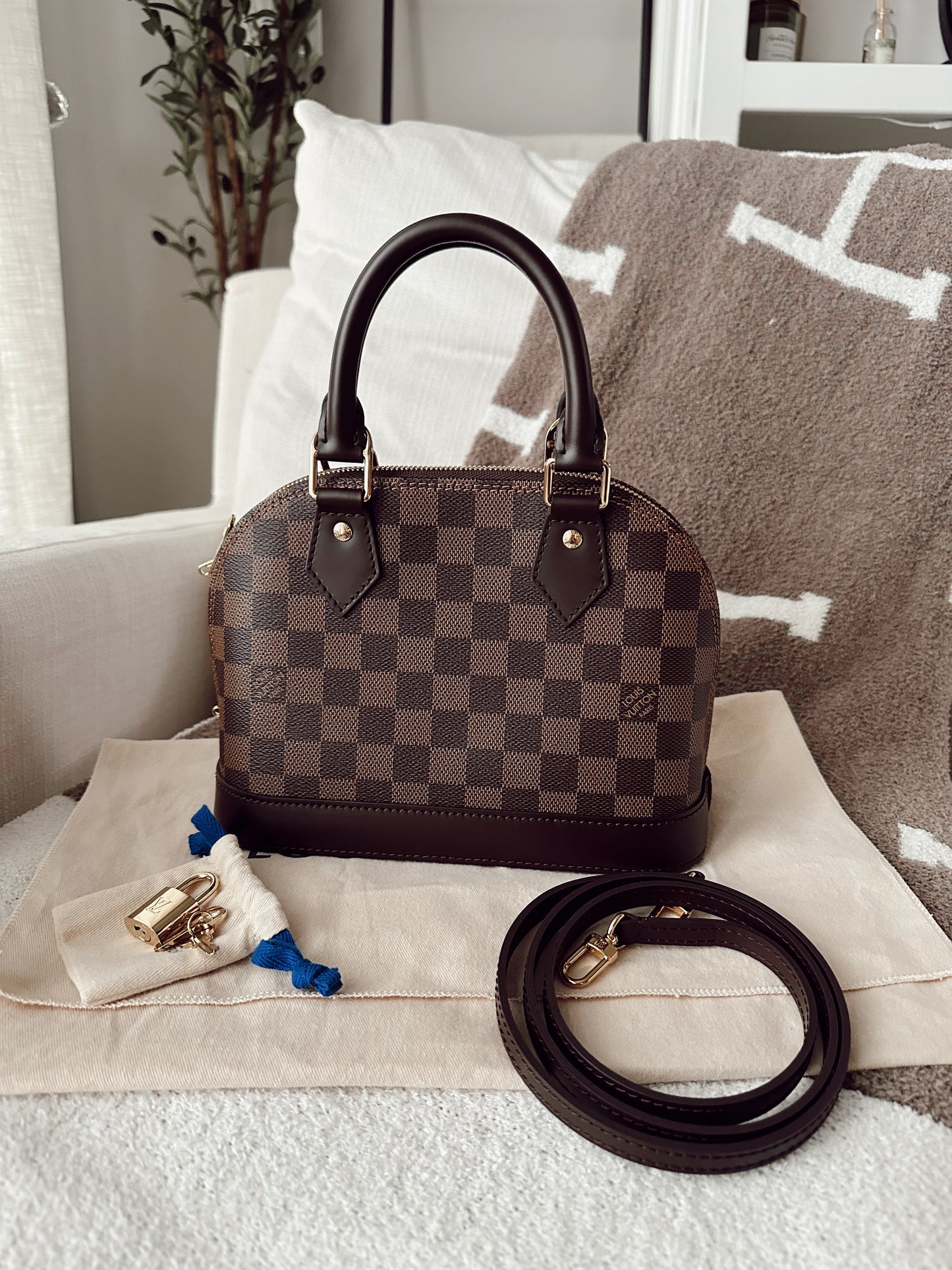 Louis Vuitton Alma BB Damier Ebene