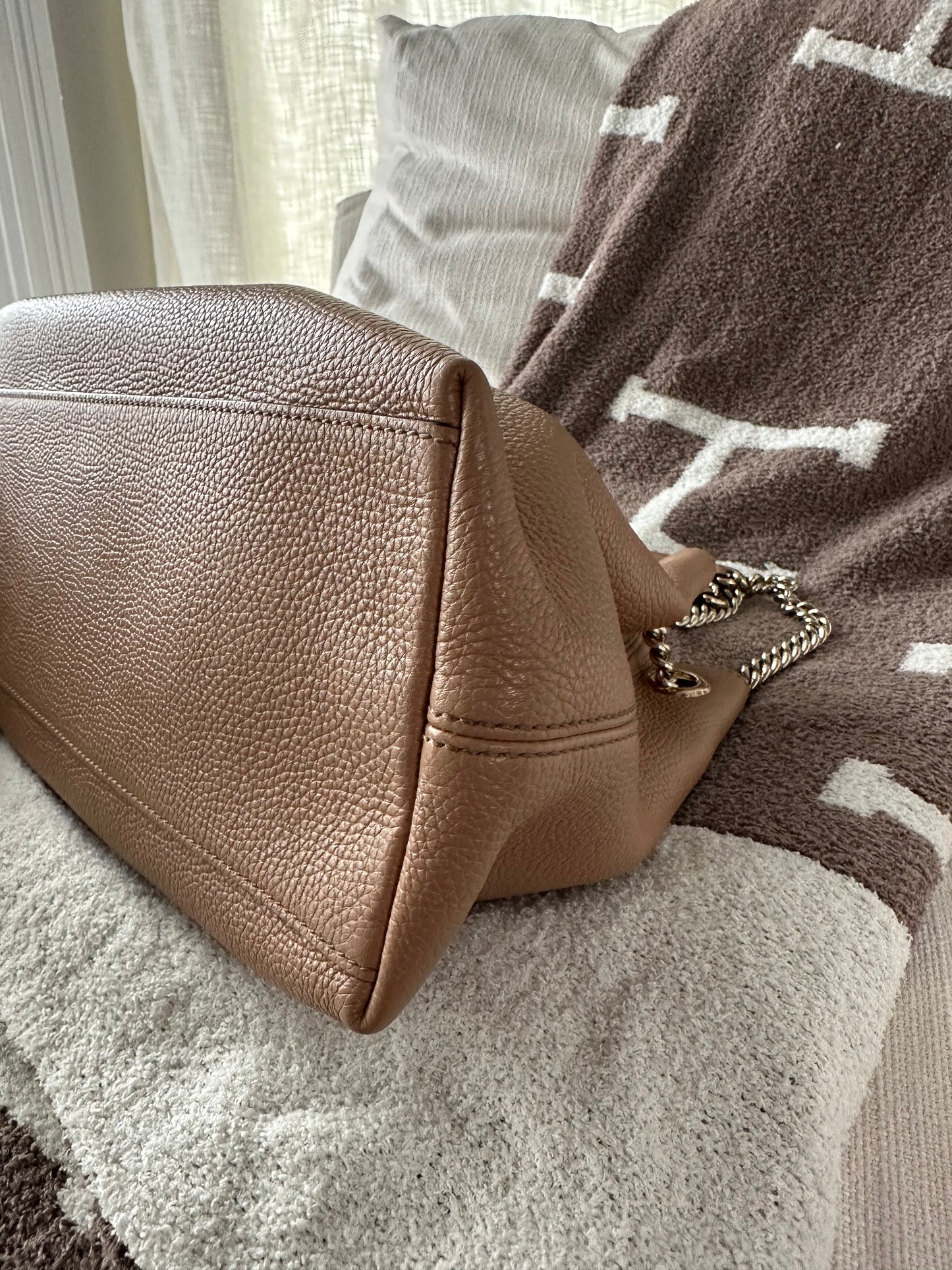 Gucci Soho Chain Strap Tote