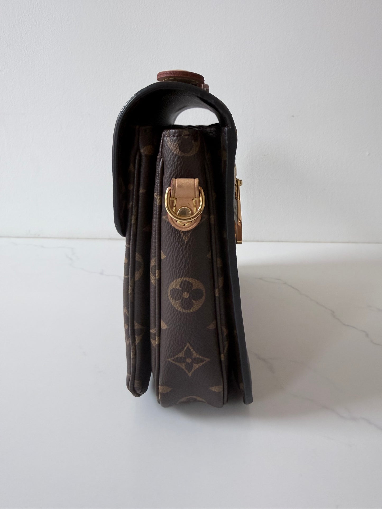 Louis Vuitton Pochette Métis Monogram