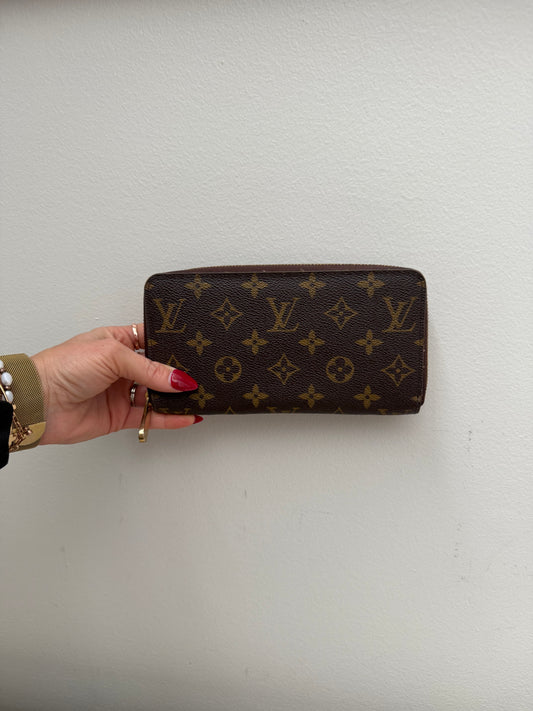 Louis Vuitton Large  Zip Wallet Monogram