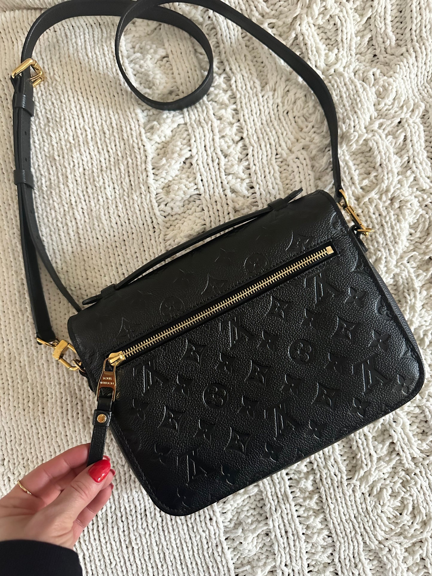 Louis Vuitton Pochette Metis Empreinte