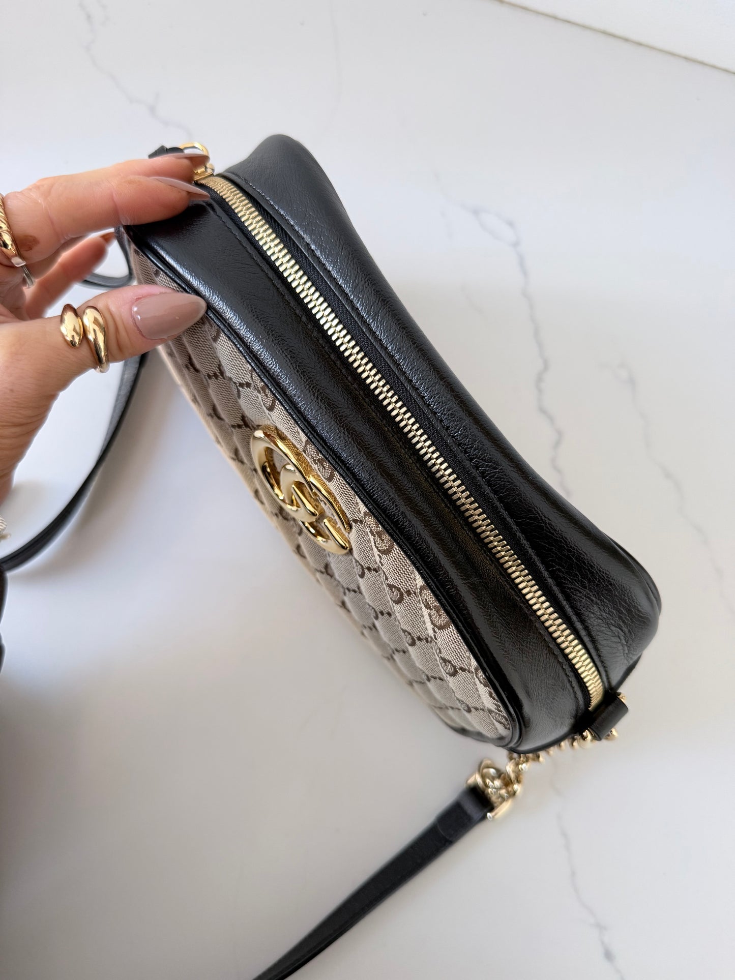 GUCCI GG Monogram Marmont Chain Shoulder Bag