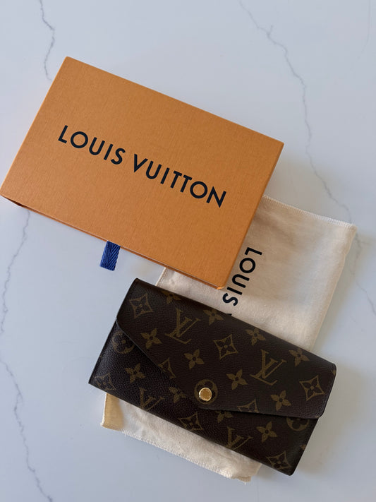 Louis Vuitton Monogram Sarah Wallet
