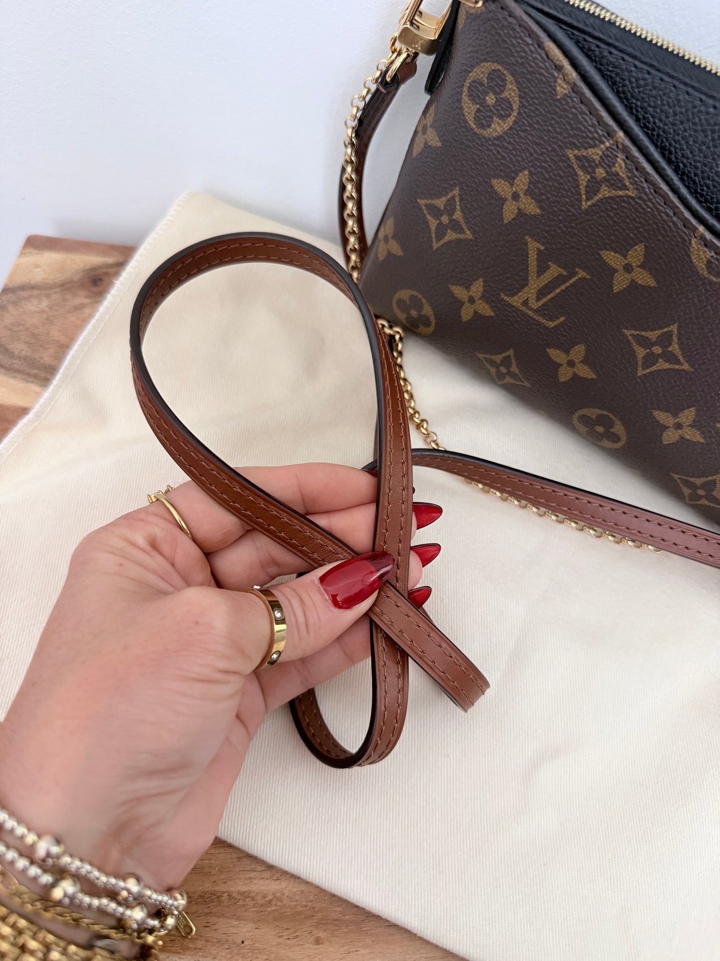 Louis Vuitton Pallas Crossbody Monogram