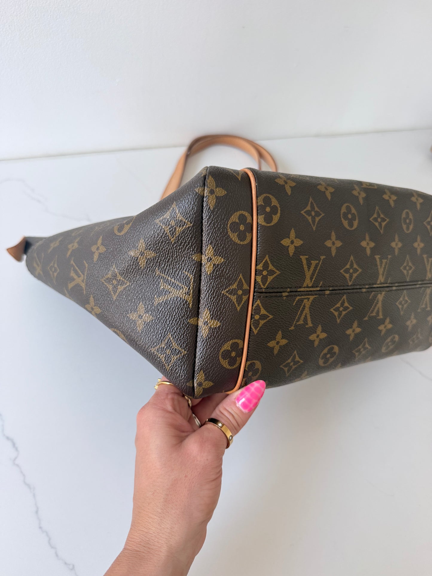 Louis Vuitton Monogram Totally MM