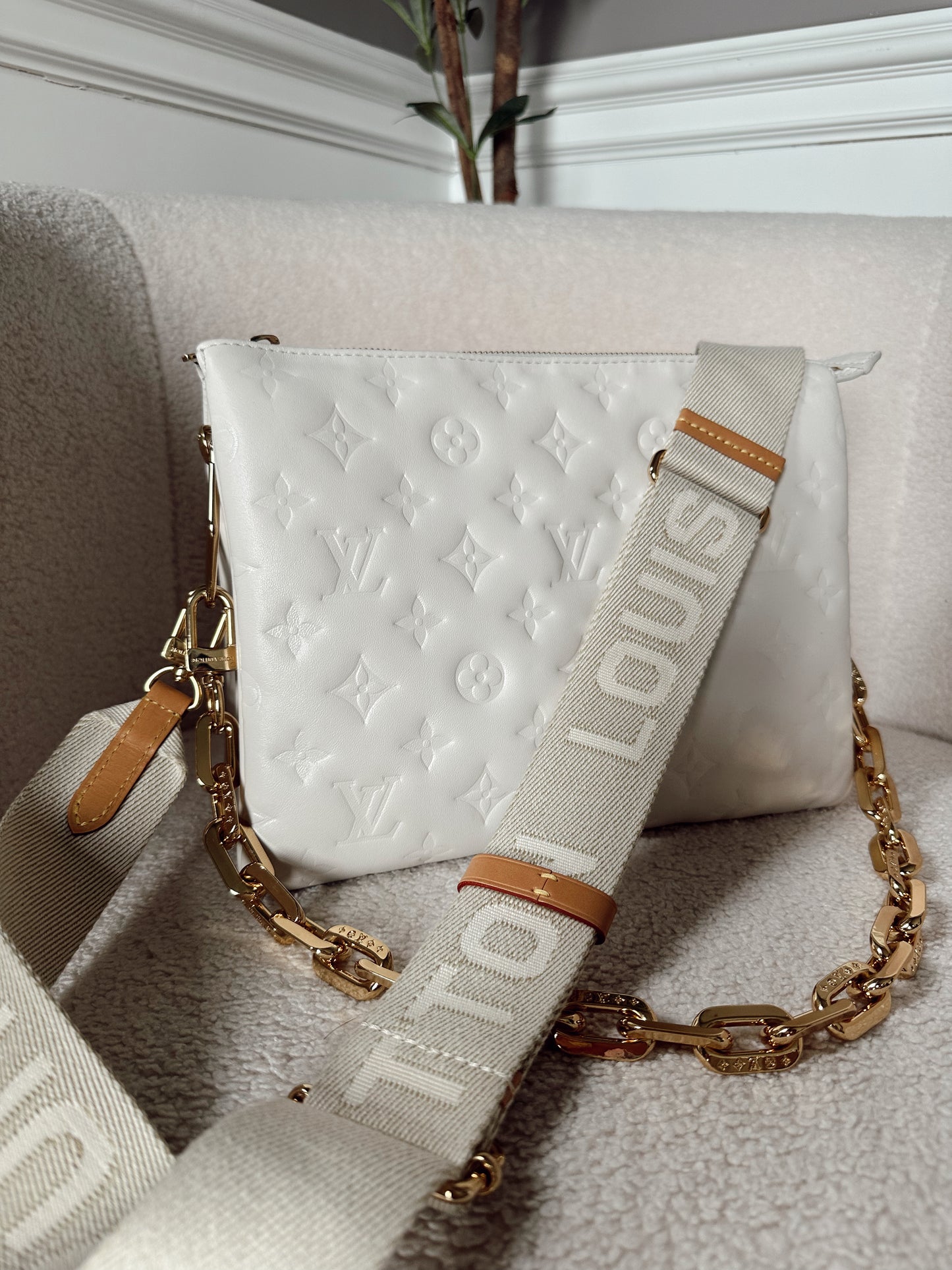 Louis Vuitton Coussin PM Cream