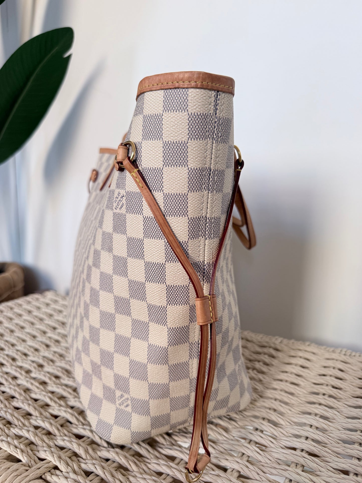 Louis Vuitton Neverfull Damier Azur Rose MM
