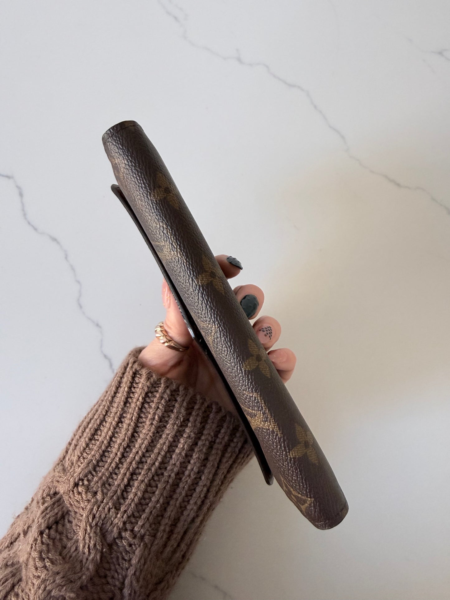 Louis Vuitton Monogram Sarah Wallet