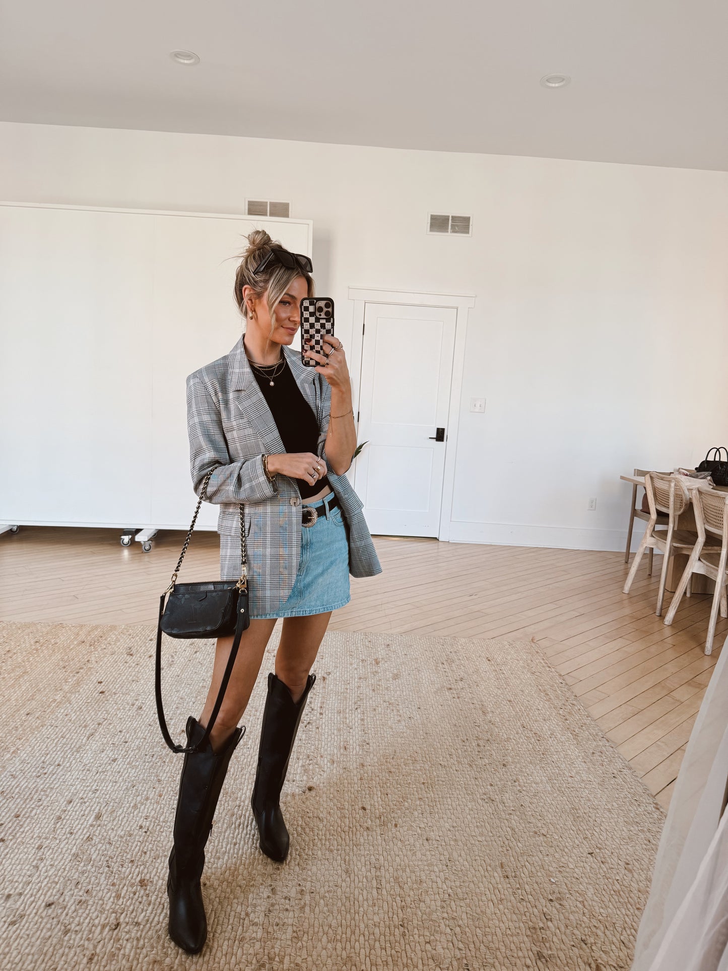 Louis Vuitton Multi Pochette Accessoires Monogram Empreinte