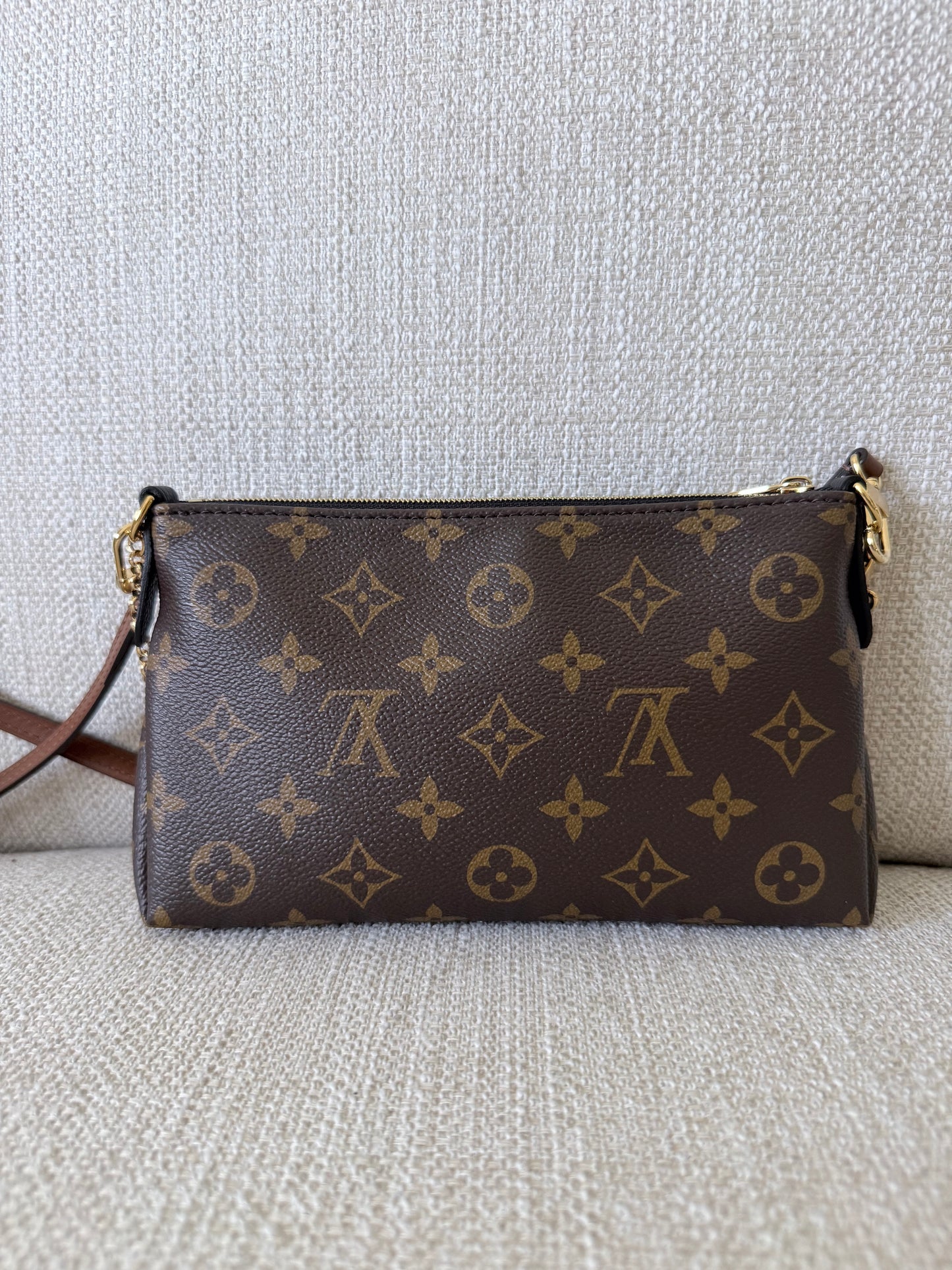 Louis Vuitton Pallas Crossbody Monogram