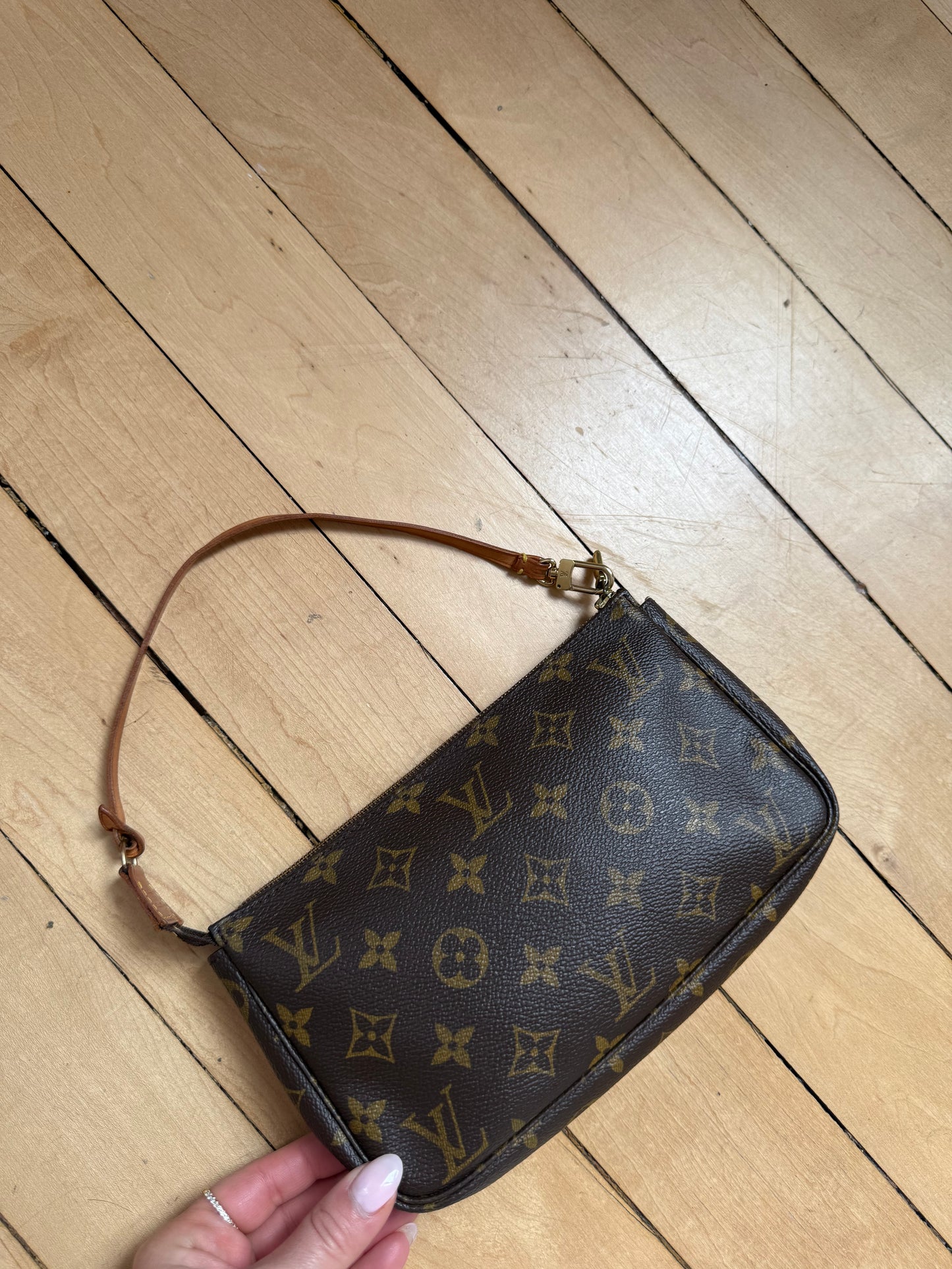 Louis Vuitton Monogram Pochette Accessories Pouch