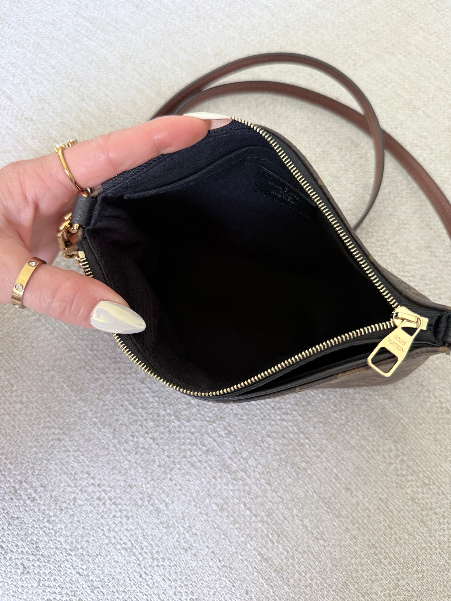 Louis Vuitton Pallas Crossbody Monogram