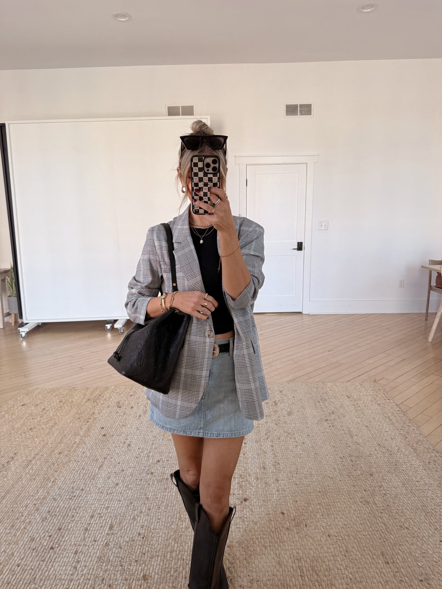 Louis Vuitton NéoNoé MM Bucket Bag Monogram Empreinte