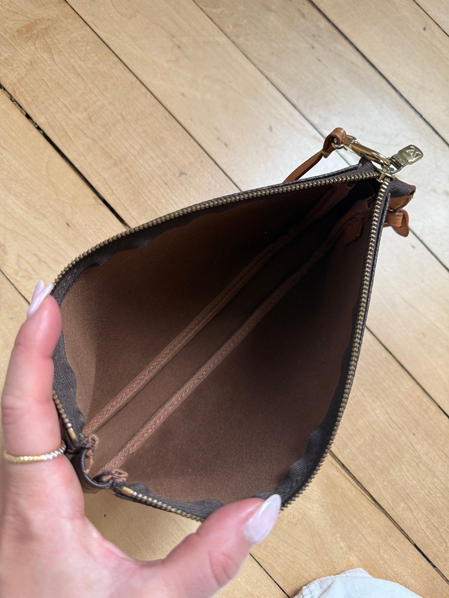 Louis Vuitton Monogram Pochette Accessories Pouch