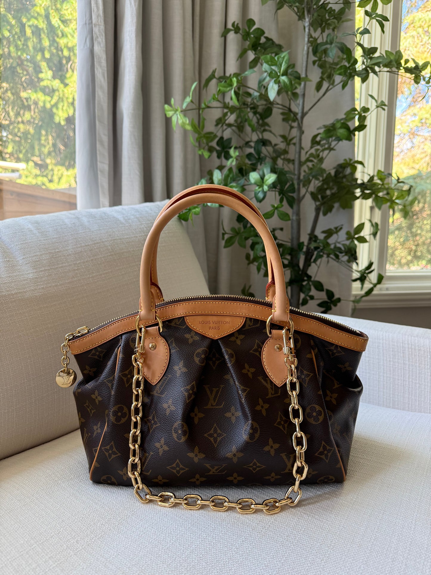 Tivoli Handbag Monogram
Canvas PM
