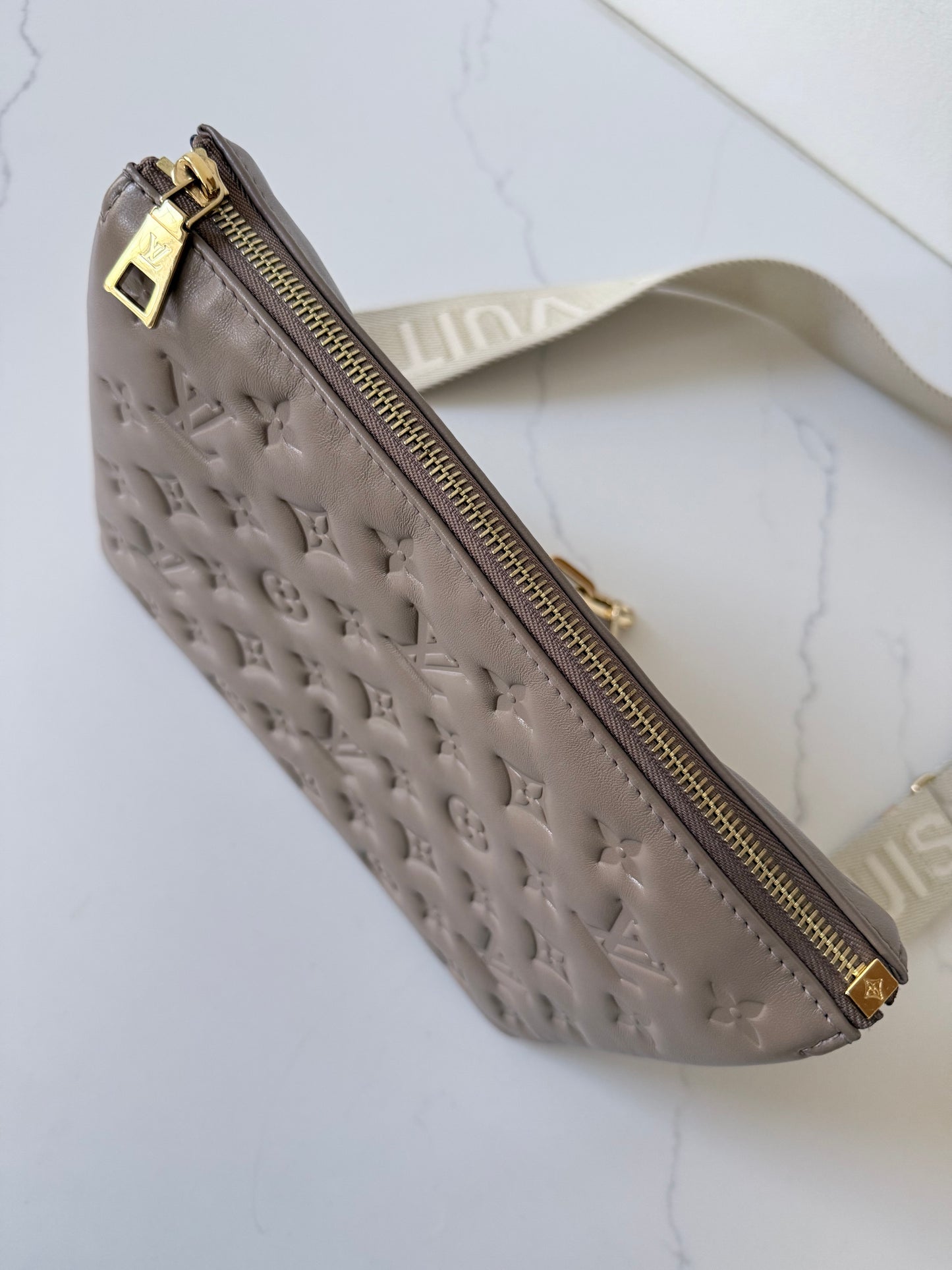 Louis Vuitton Coussin MM Taupe